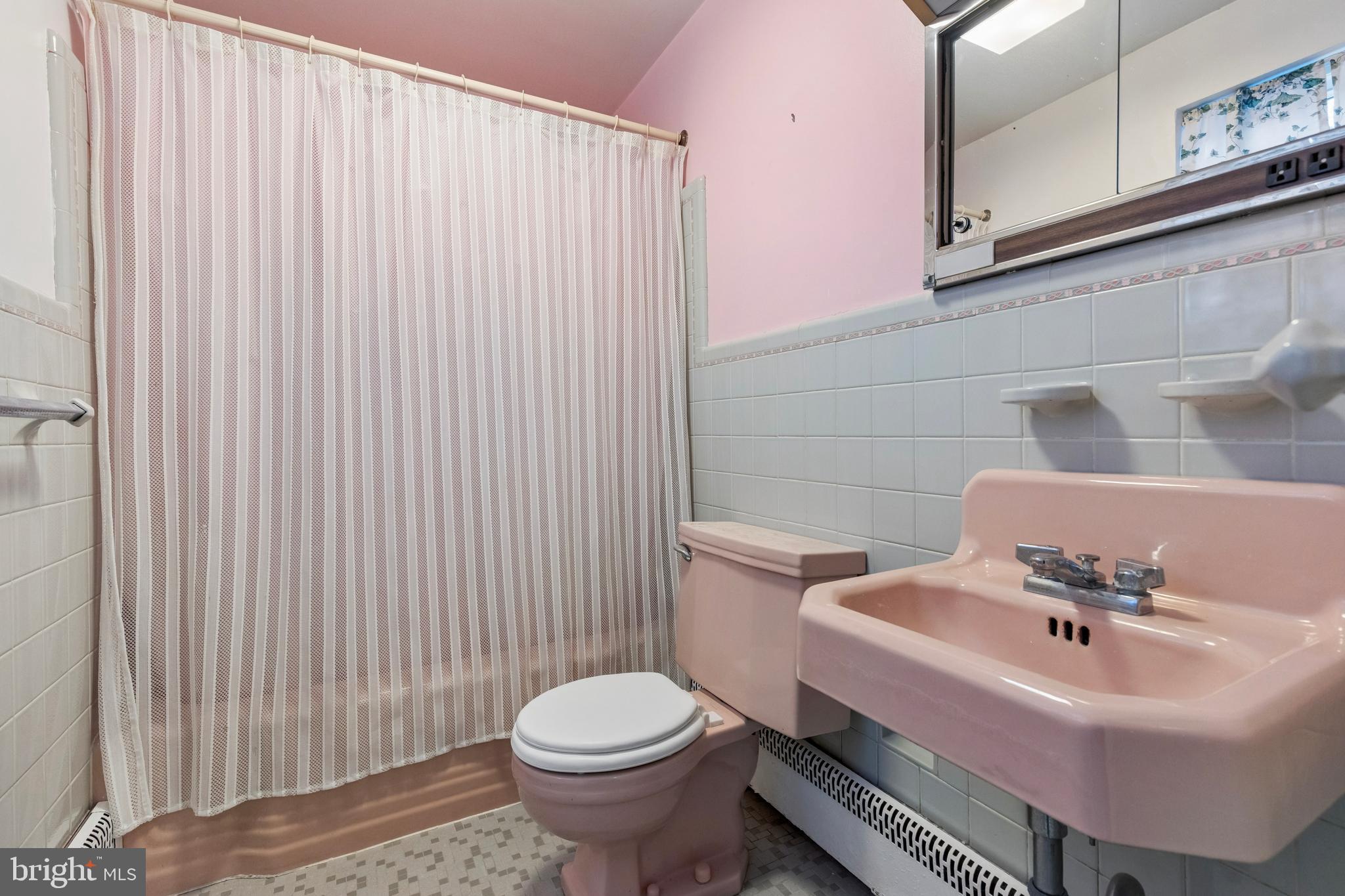 CANTERBURY PARK - Residential