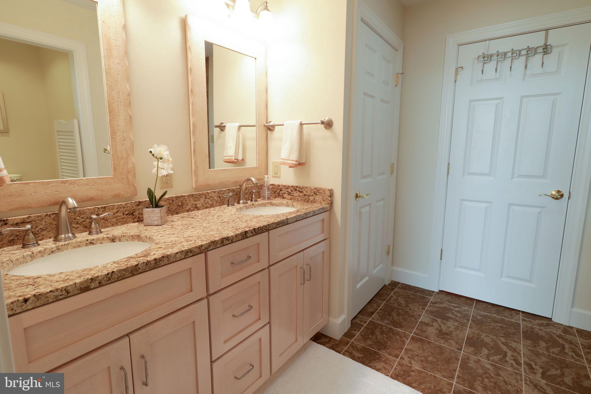 CANTERBURY CROSSING - Residential