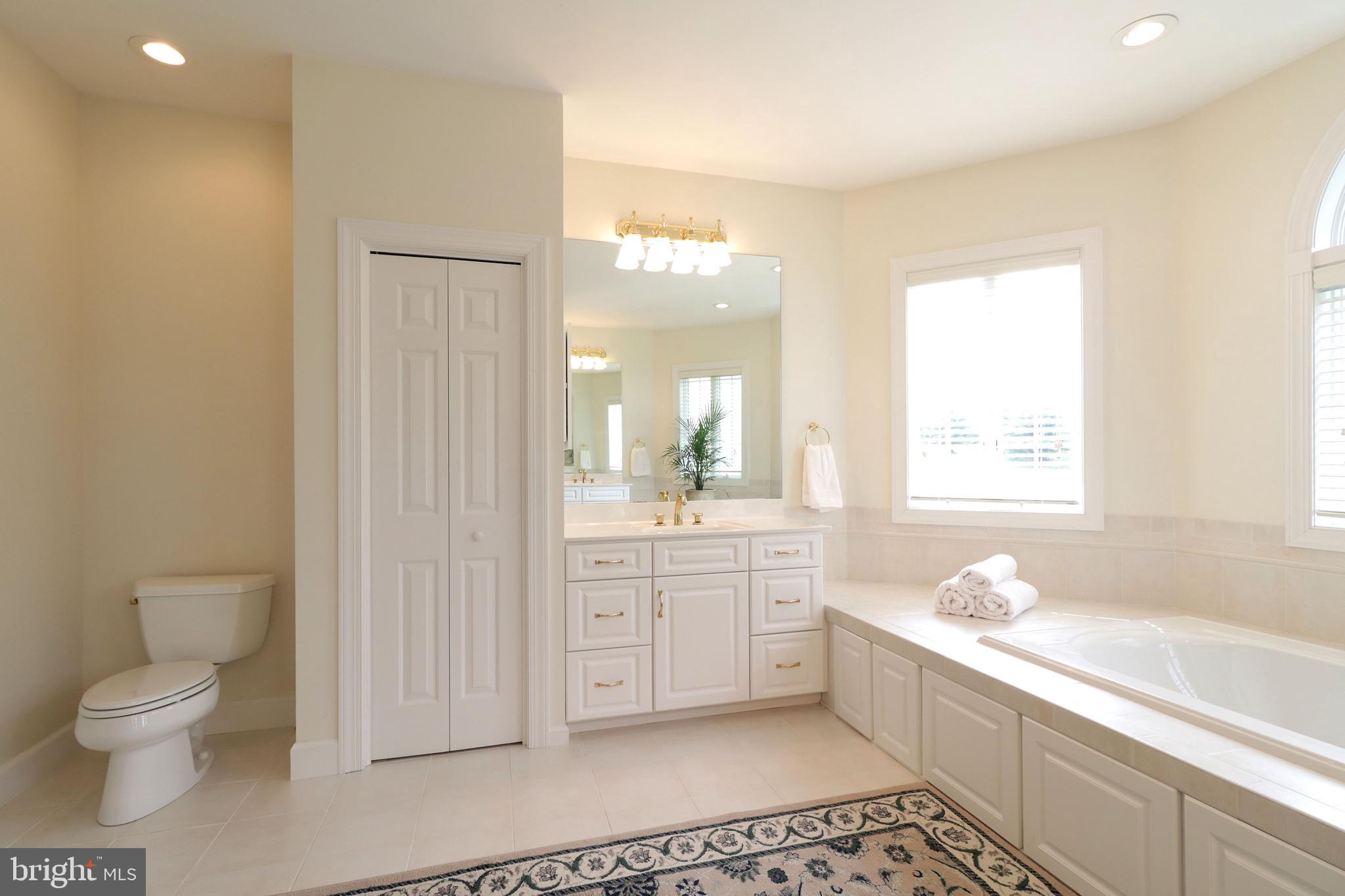 CANTERBURY CROSSING - Residential