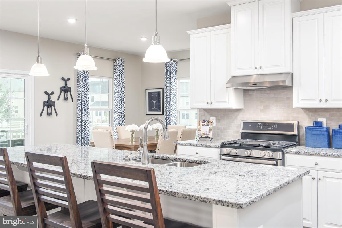 FOX CHAPEL CROSSING - Residential