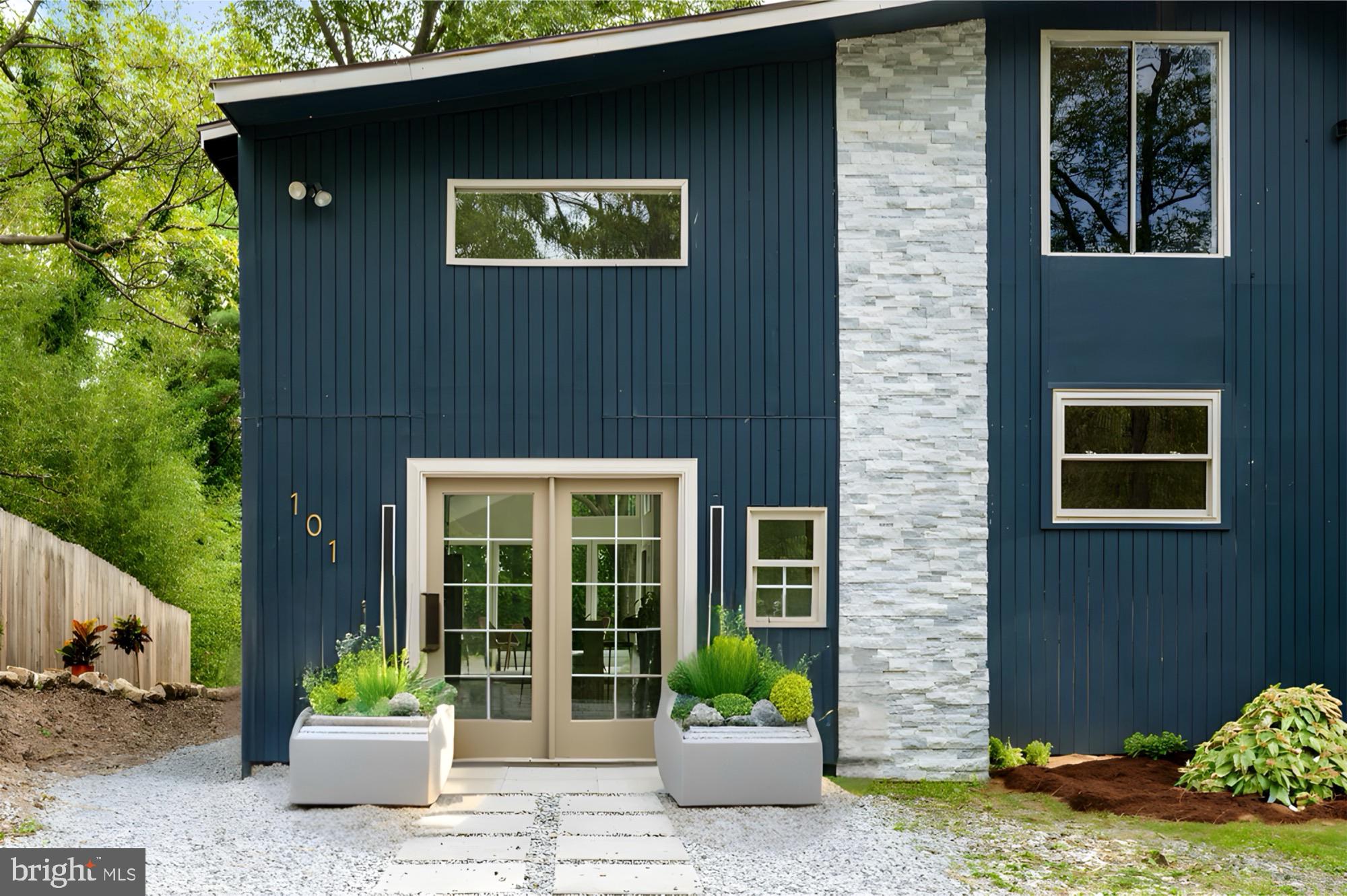 101 DELAWARE TRAIL
