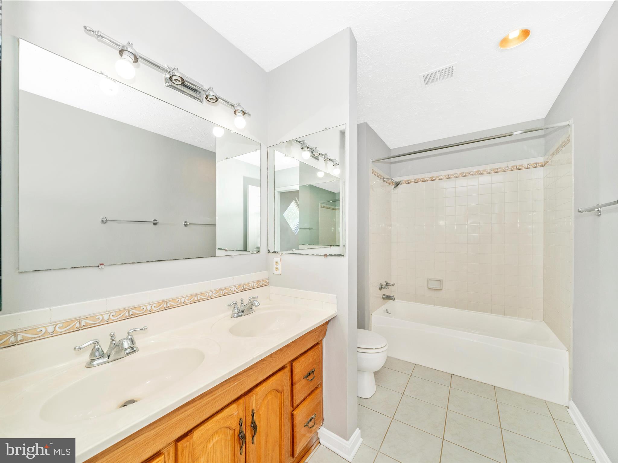 VILLAGE OF OAK GROVE - Residential