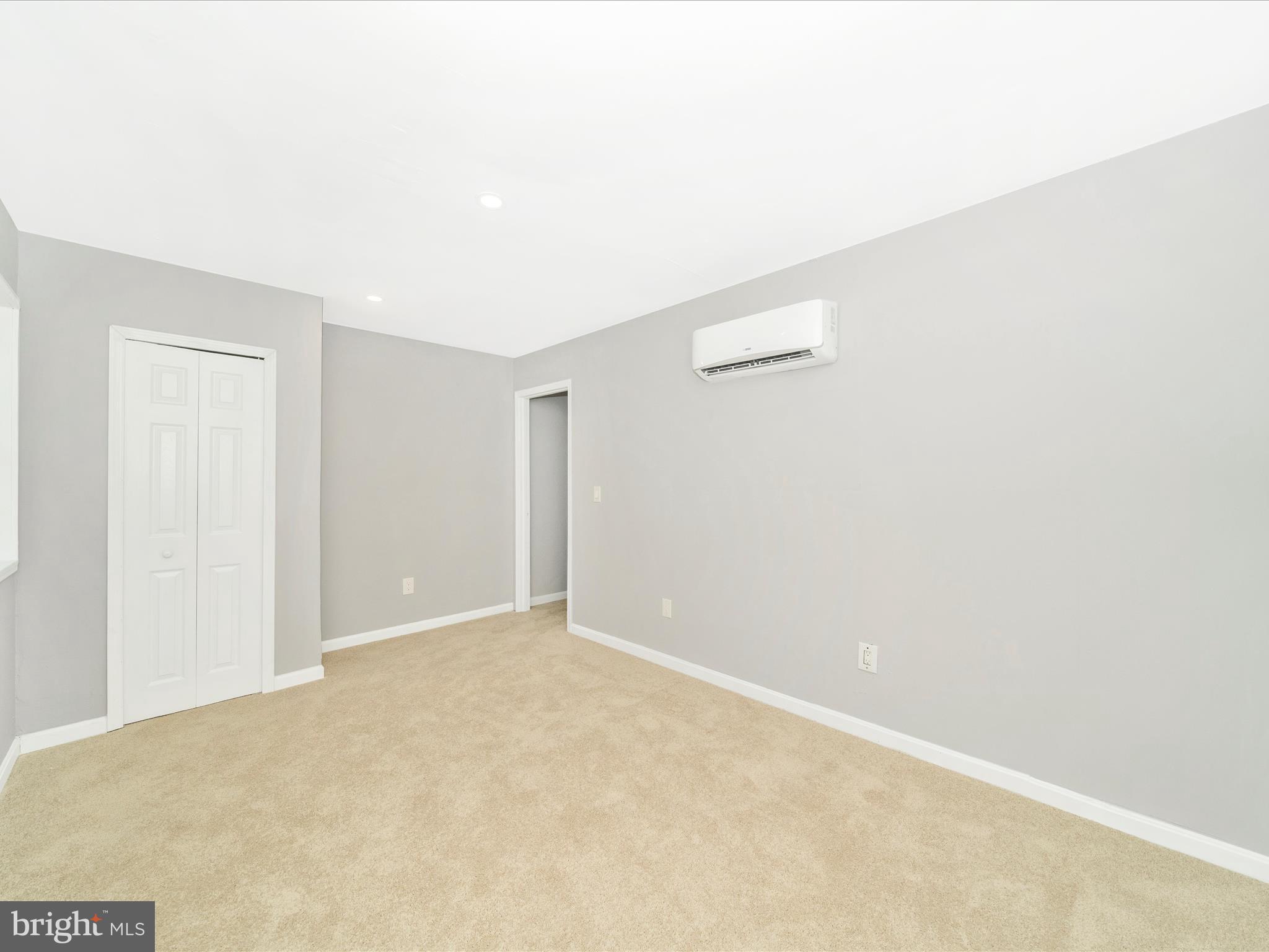 VILLAGE OF OAK GROVE - Residential