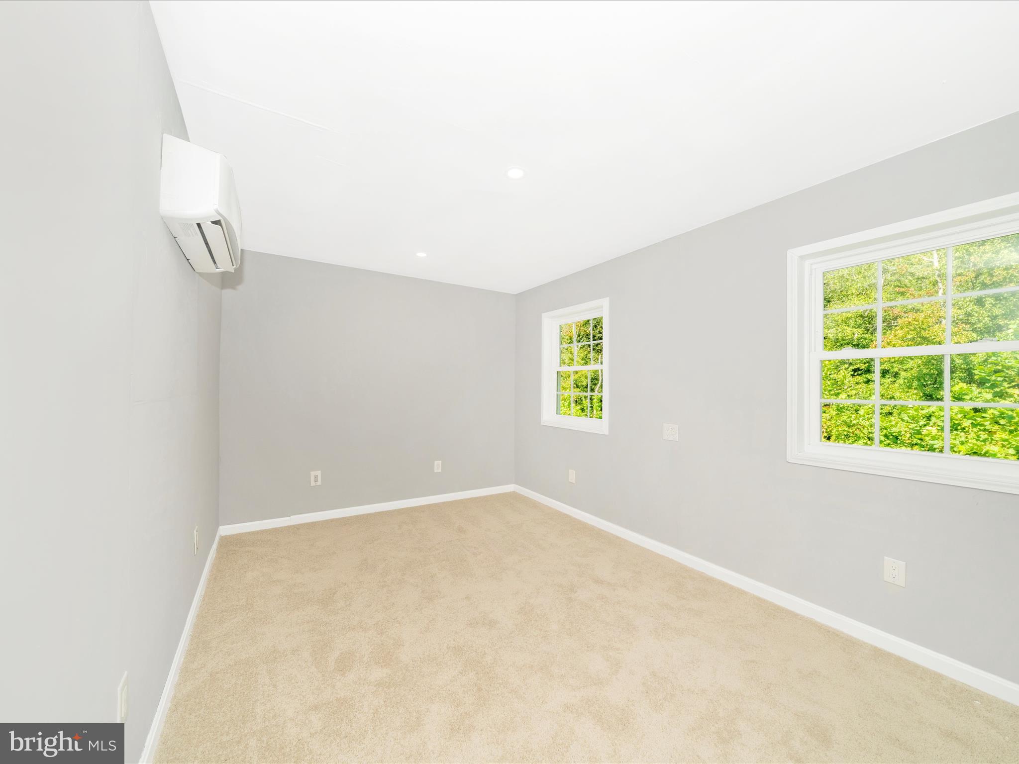 VILLAGE OF OAK GROVE - Residential