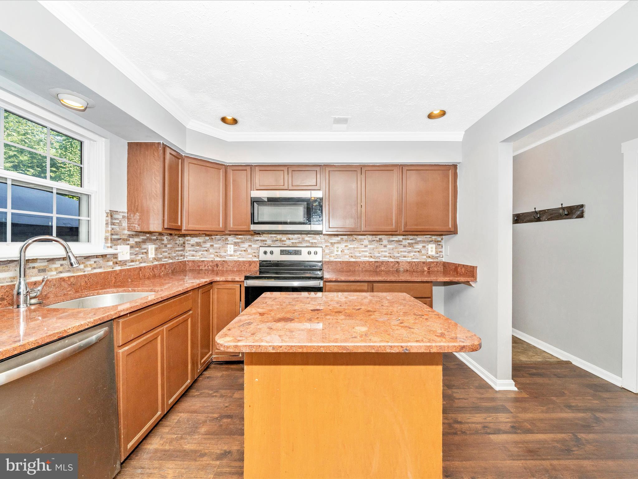 VILLAGE OF OAK GROVE - Residential