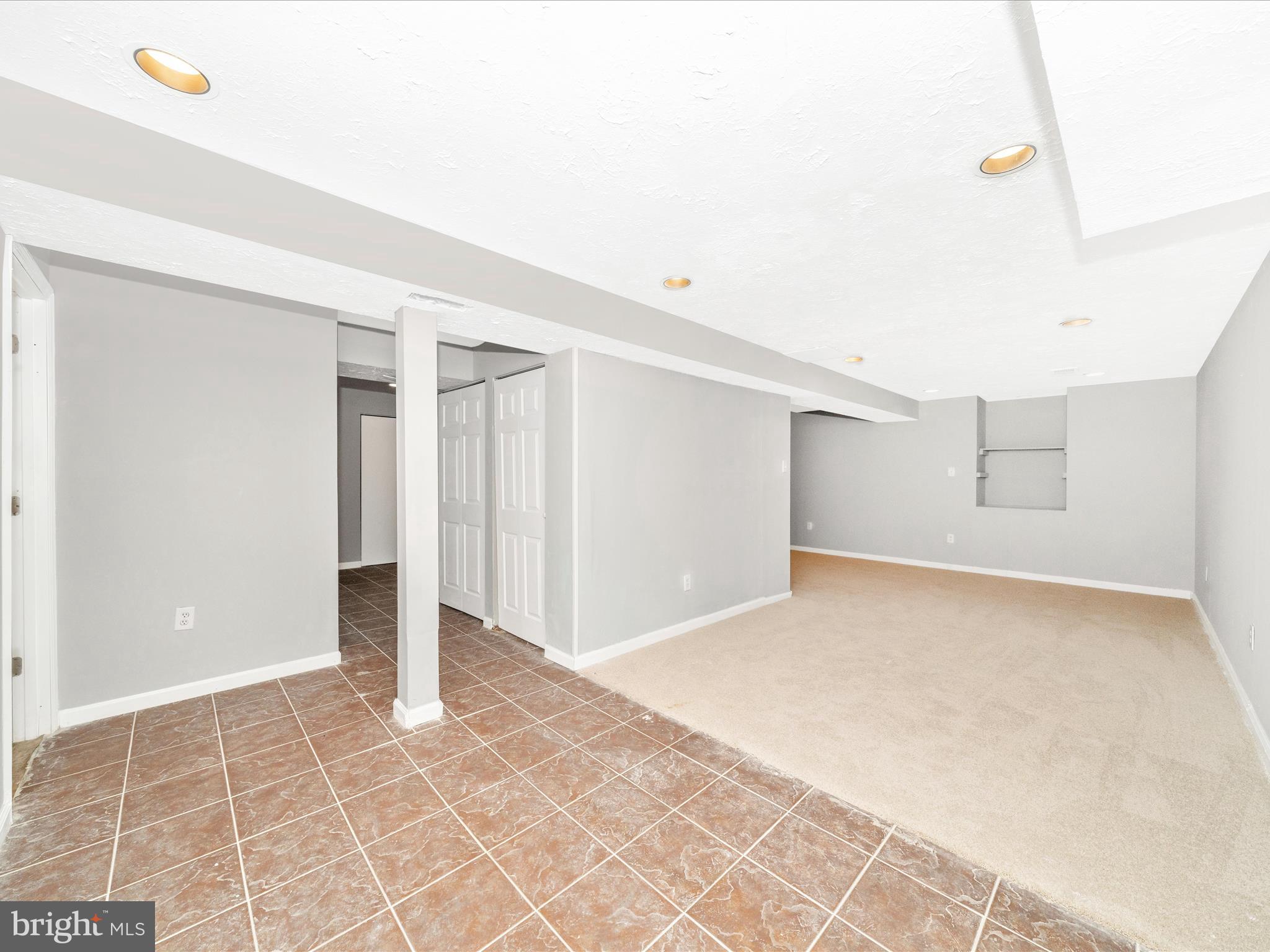 VILLAGE OF OAK GROVE - Residential