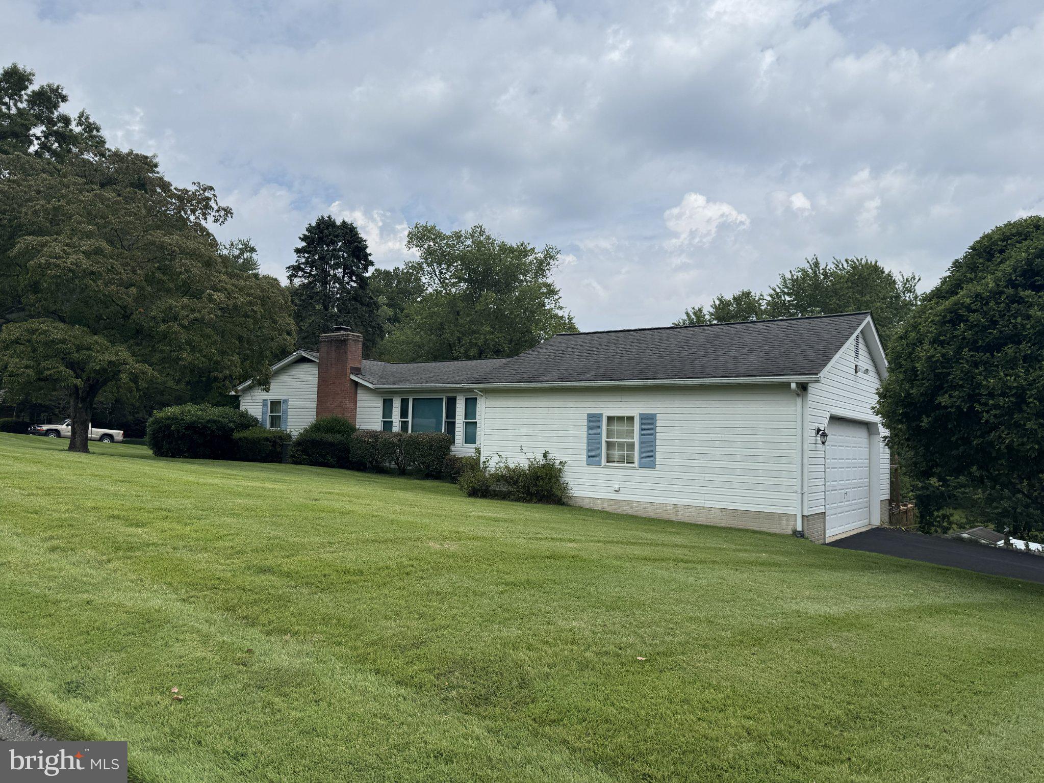1405 WILDWOOD DRIVE