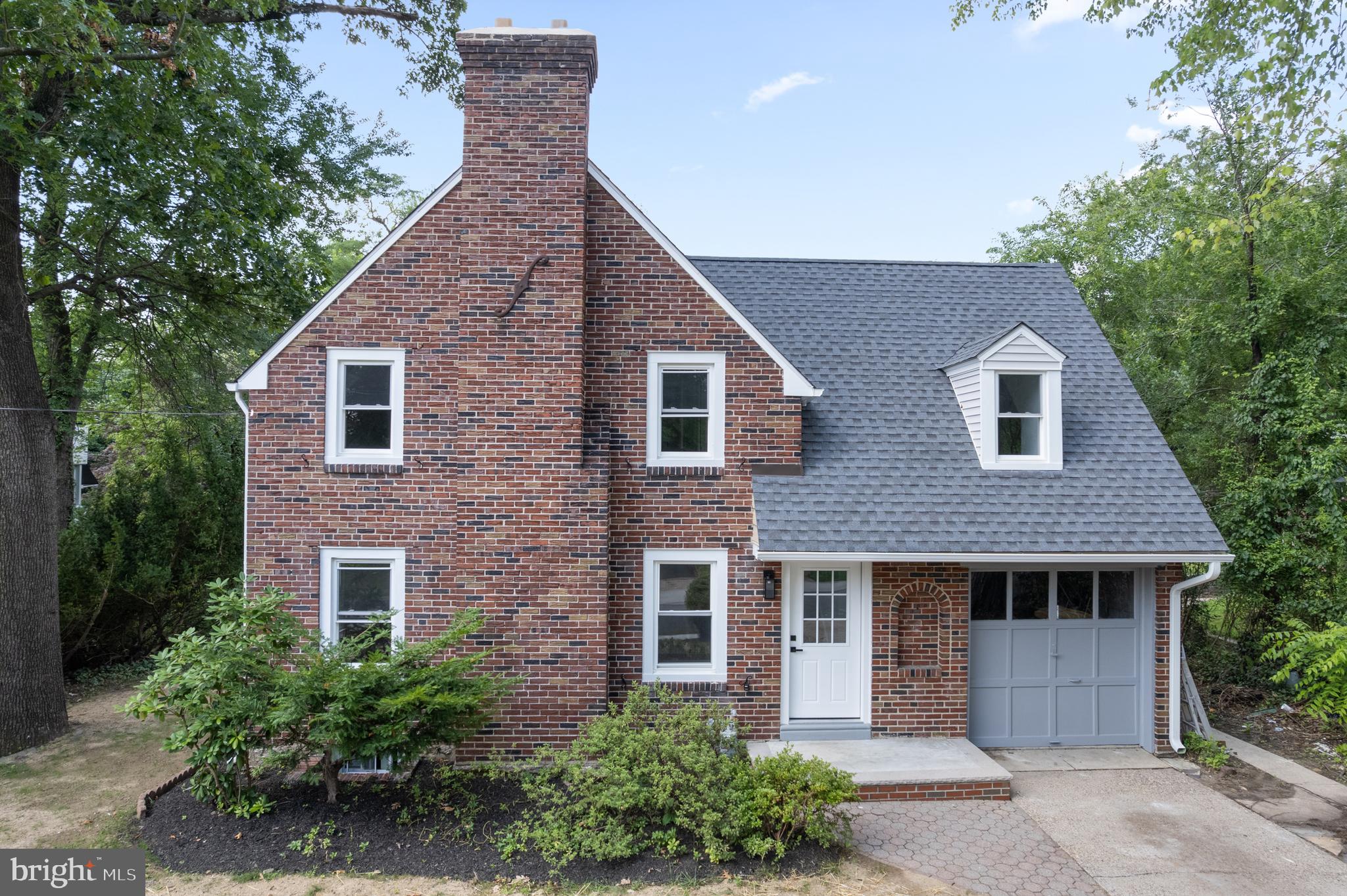 16 ASBURY AVENUE