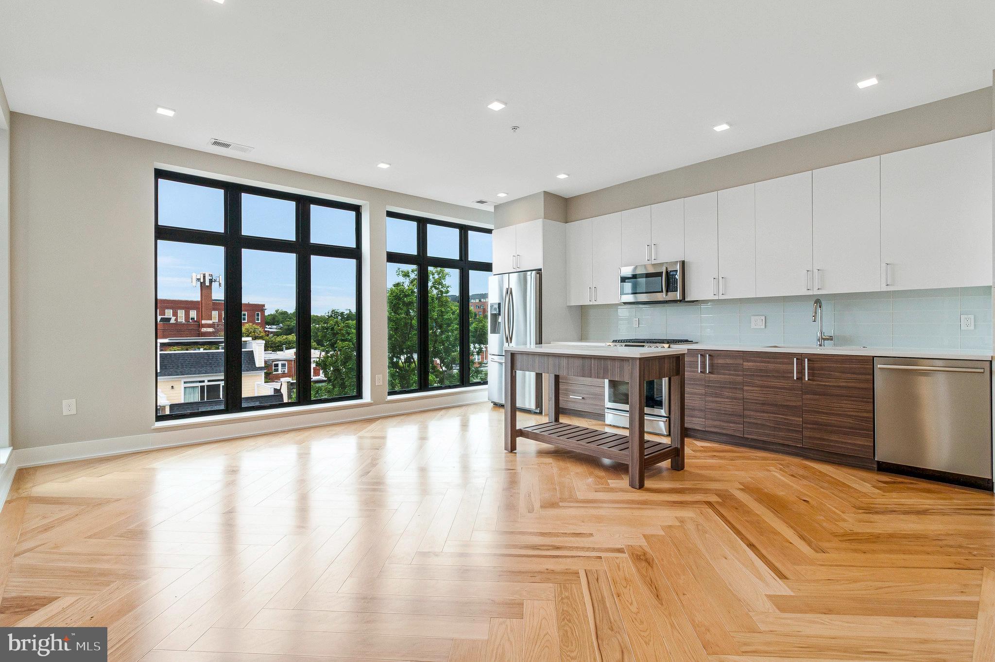 1345 K STREET SE 406