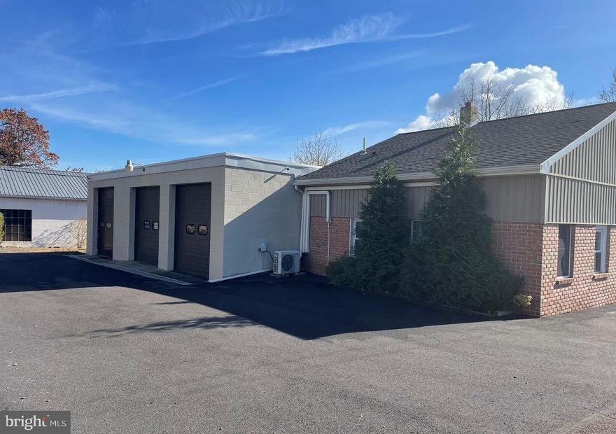 Gola Real Estate Investment Services is pleased to present an exceptional opportunity to purchase or lease a fully renovated 3,217 square foot flex building located in Sanatoga, PA, just outside of Pottstown Borough. The property features a 1,282 SF office area, which includes four private offices, a conference room, a kitchenette, and a restroom. The shop/warehouse portion comprises 1,935 SF and
is equipped with three drive-in doors.  The building underwent a comprehensive renovation in 2018, which included new electrical wiring, plumbing, and high-quality finishes throughout. The pitched roof
was replaced in 2018, while the flat roof was updated approximately two years ago. Additionally, the parking lot has been recently repaved.