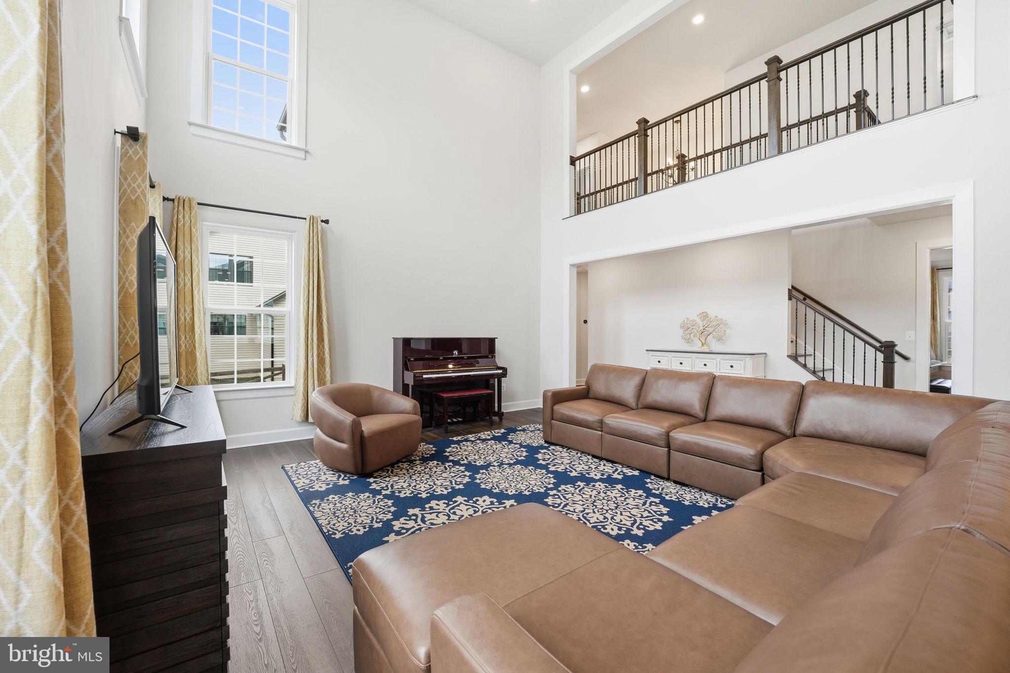 VIRGINIA CROSSING - Residential