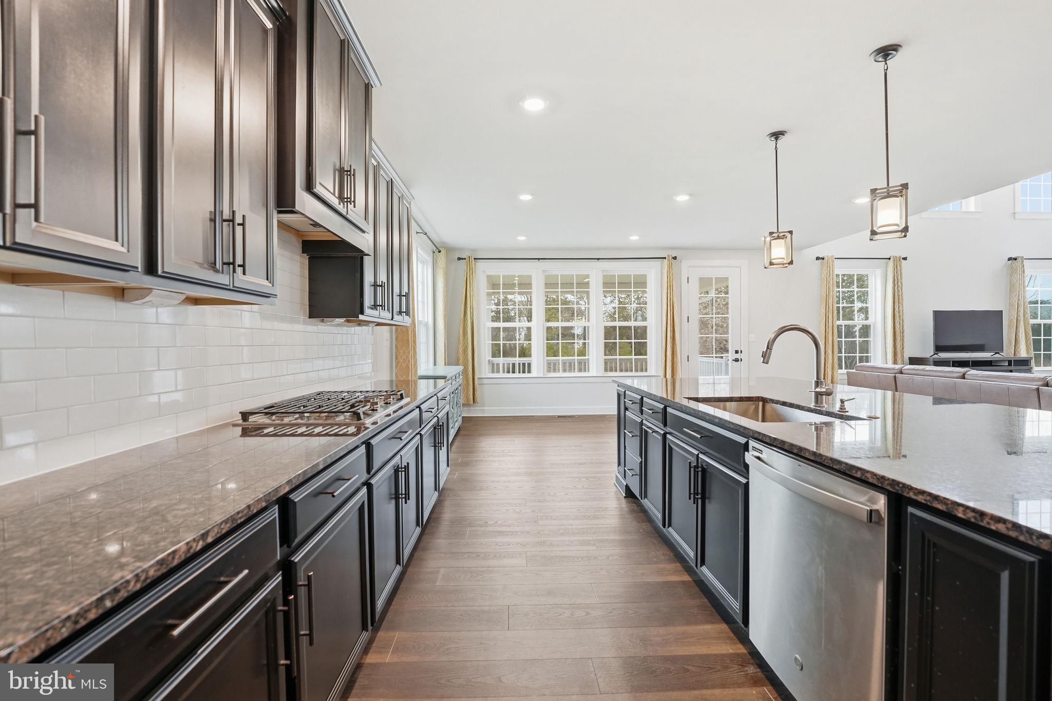 VIRGINIA CROSSING - Residential