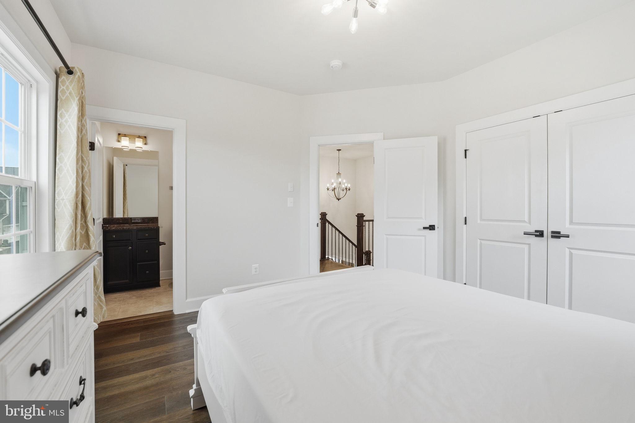 VIRGINIA CROSSING - Residential