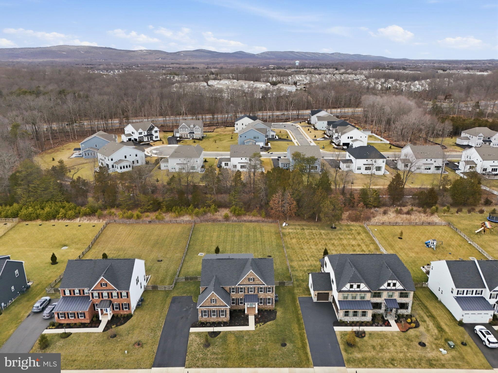 VIRGINIA CROSSING - Residential