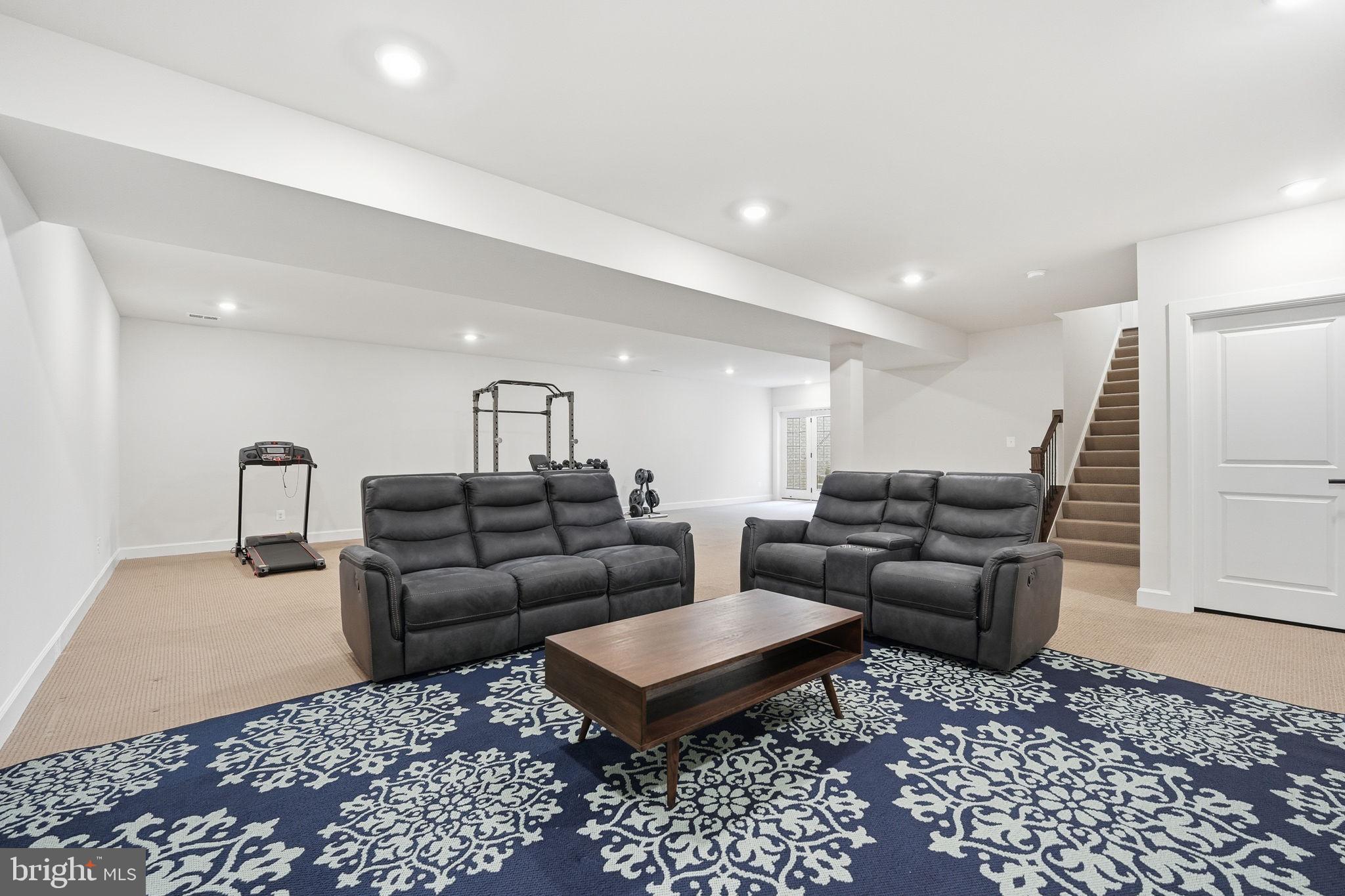 VIRGINIA CROSSING - Residential