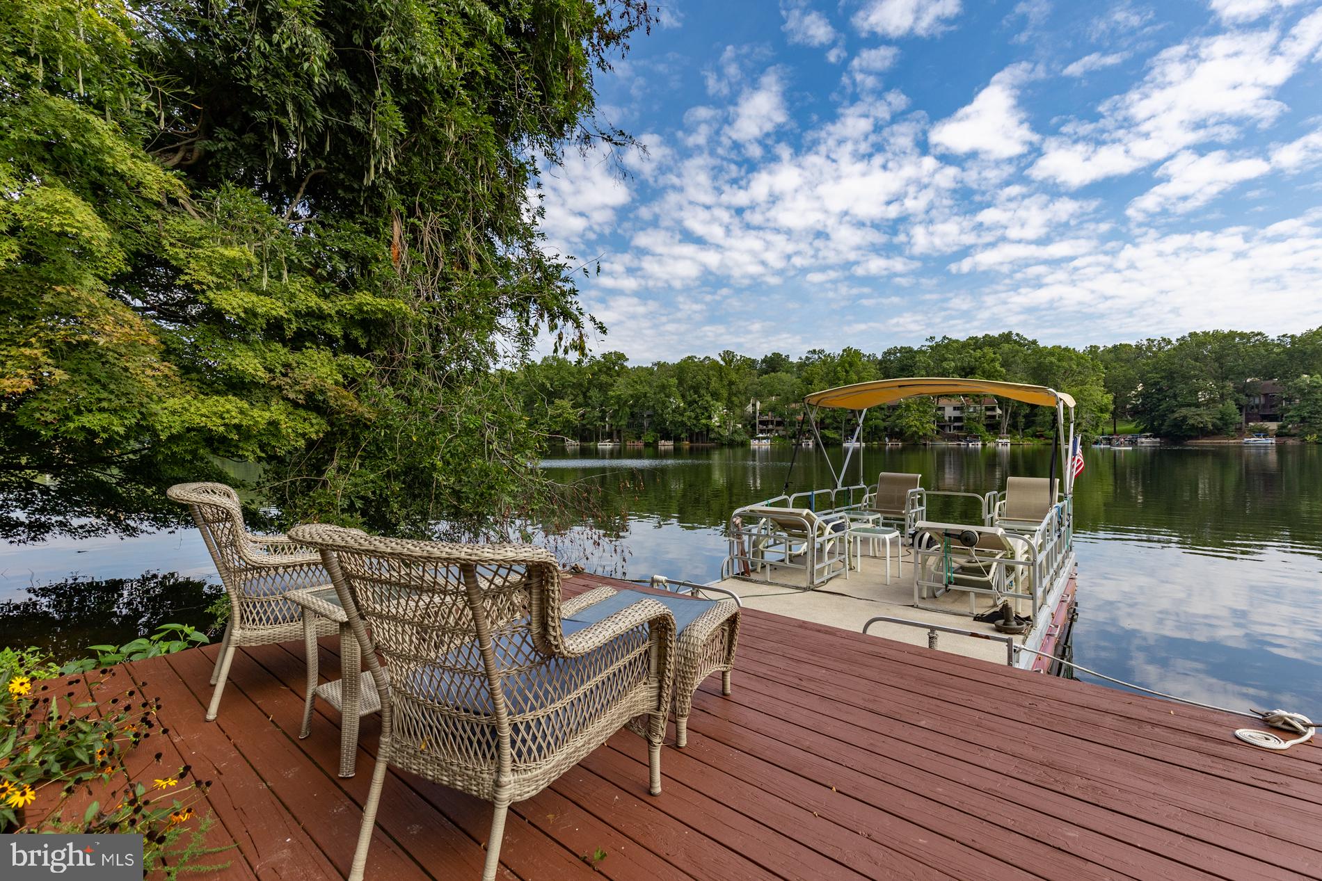 RESTON - Residential