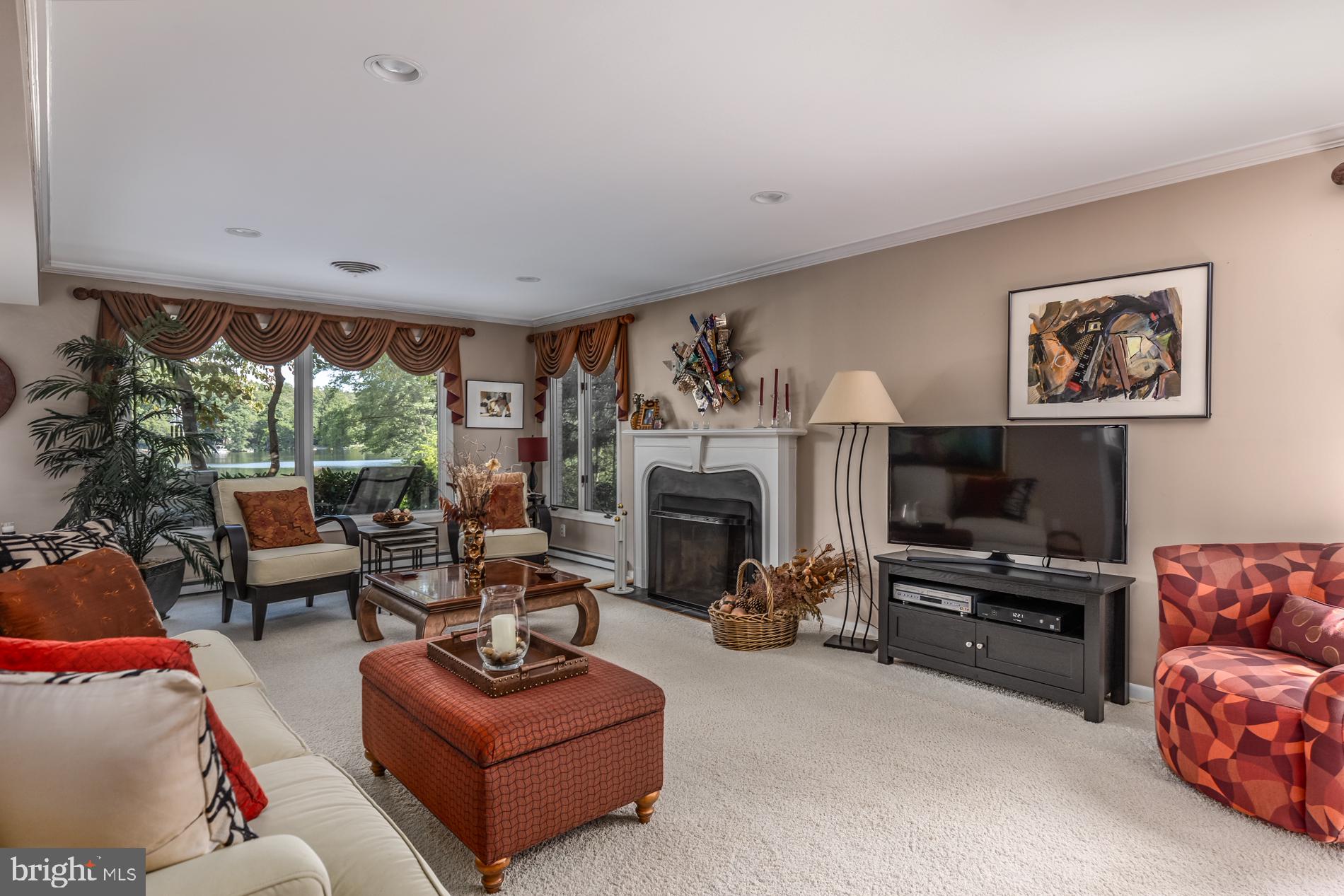 RESTON - Residential