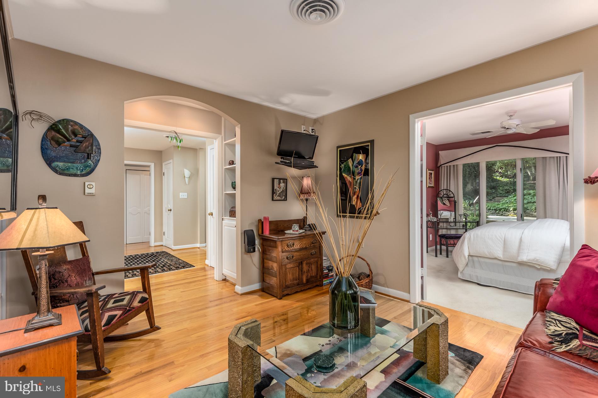 RESTON - Residential