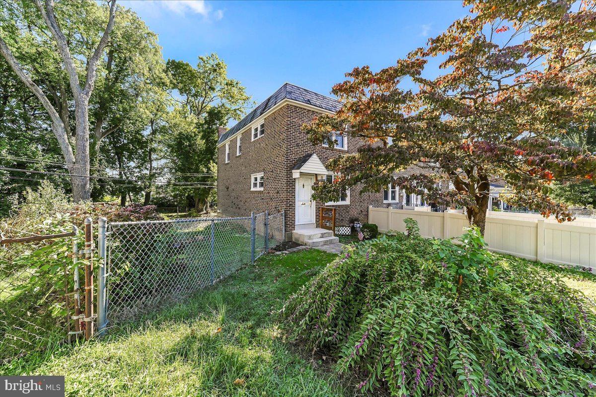 1015 MINDEN LANE