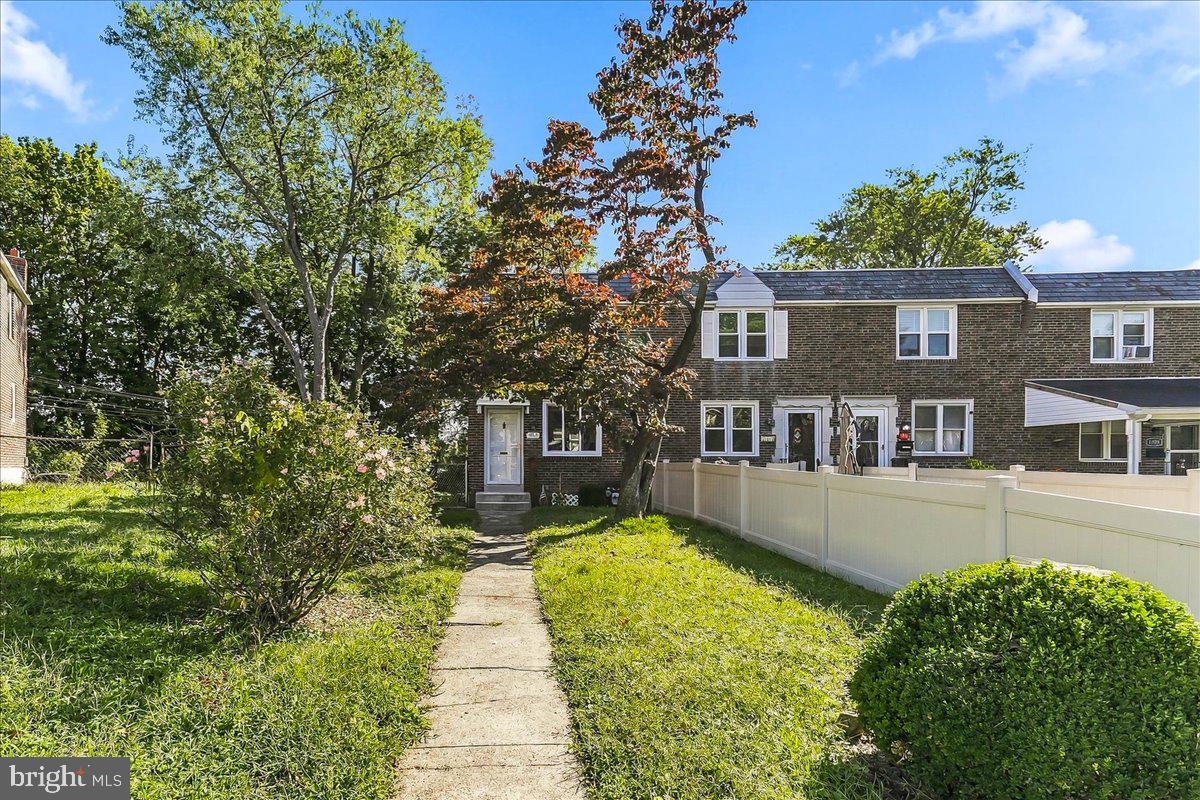 1015 MINDEN LANE