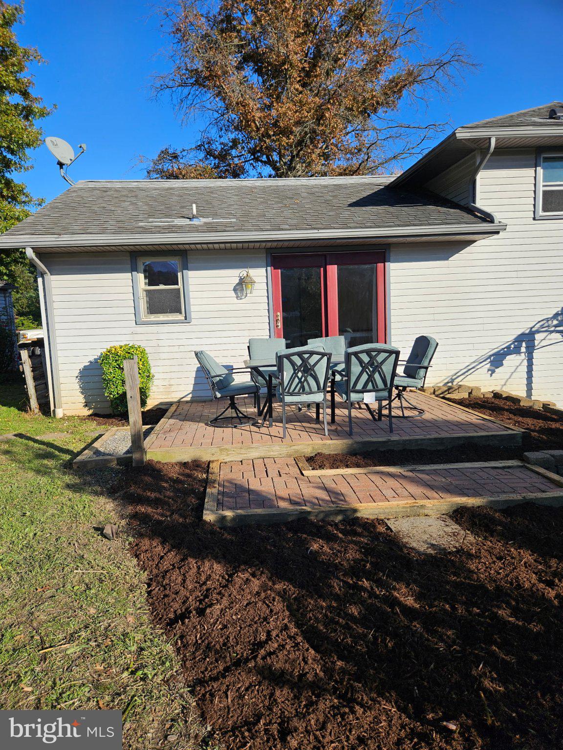 3270 HORIZON DRIVE