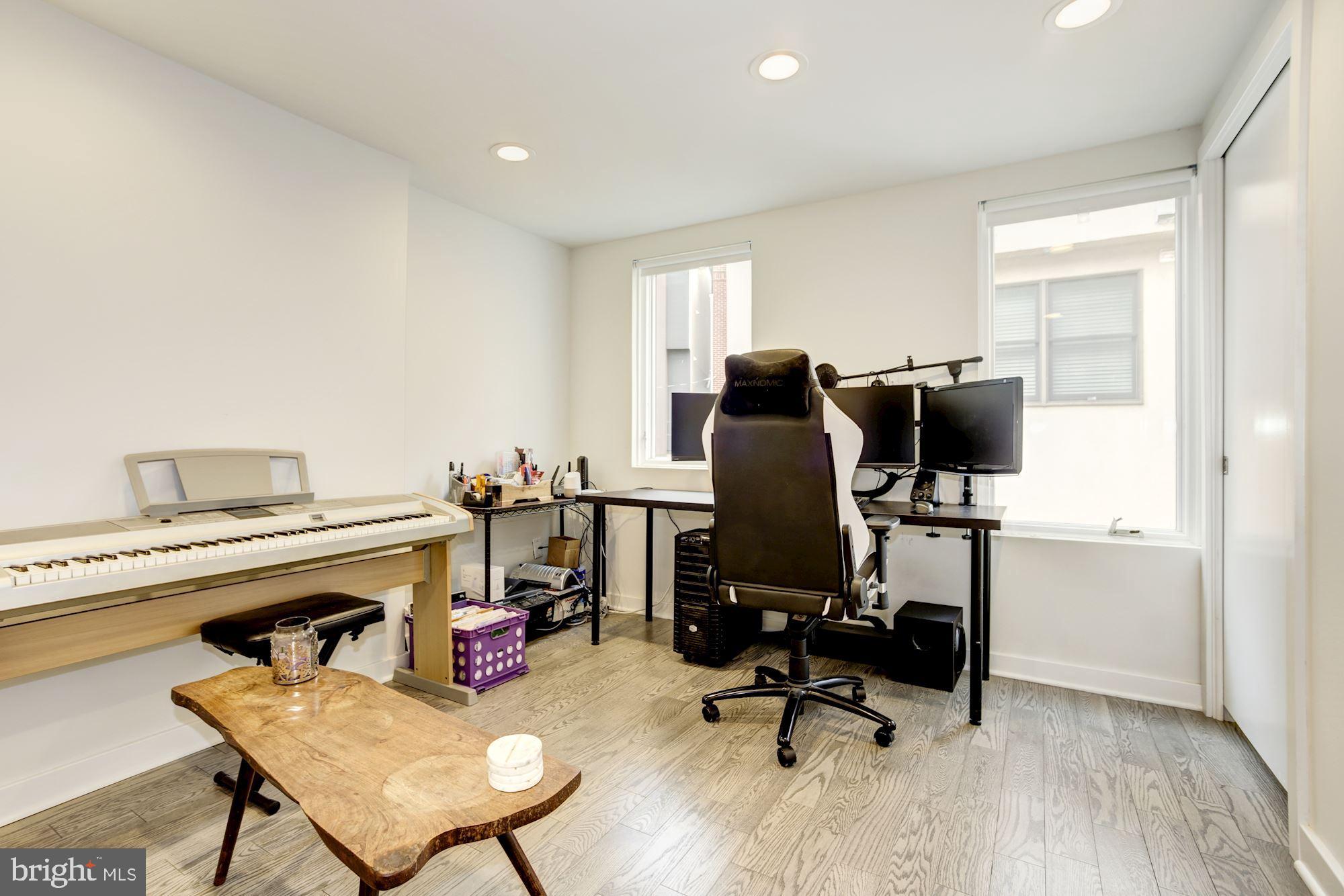 NORTHERN LIBERTIES - Residential Lease