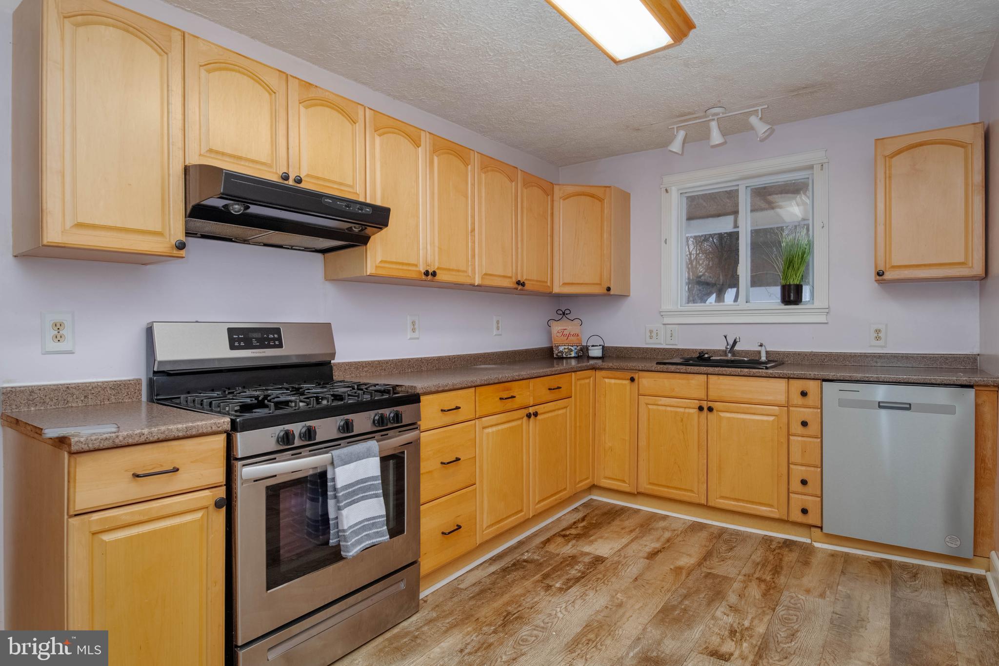 ABERDEEN HILLS - Residential