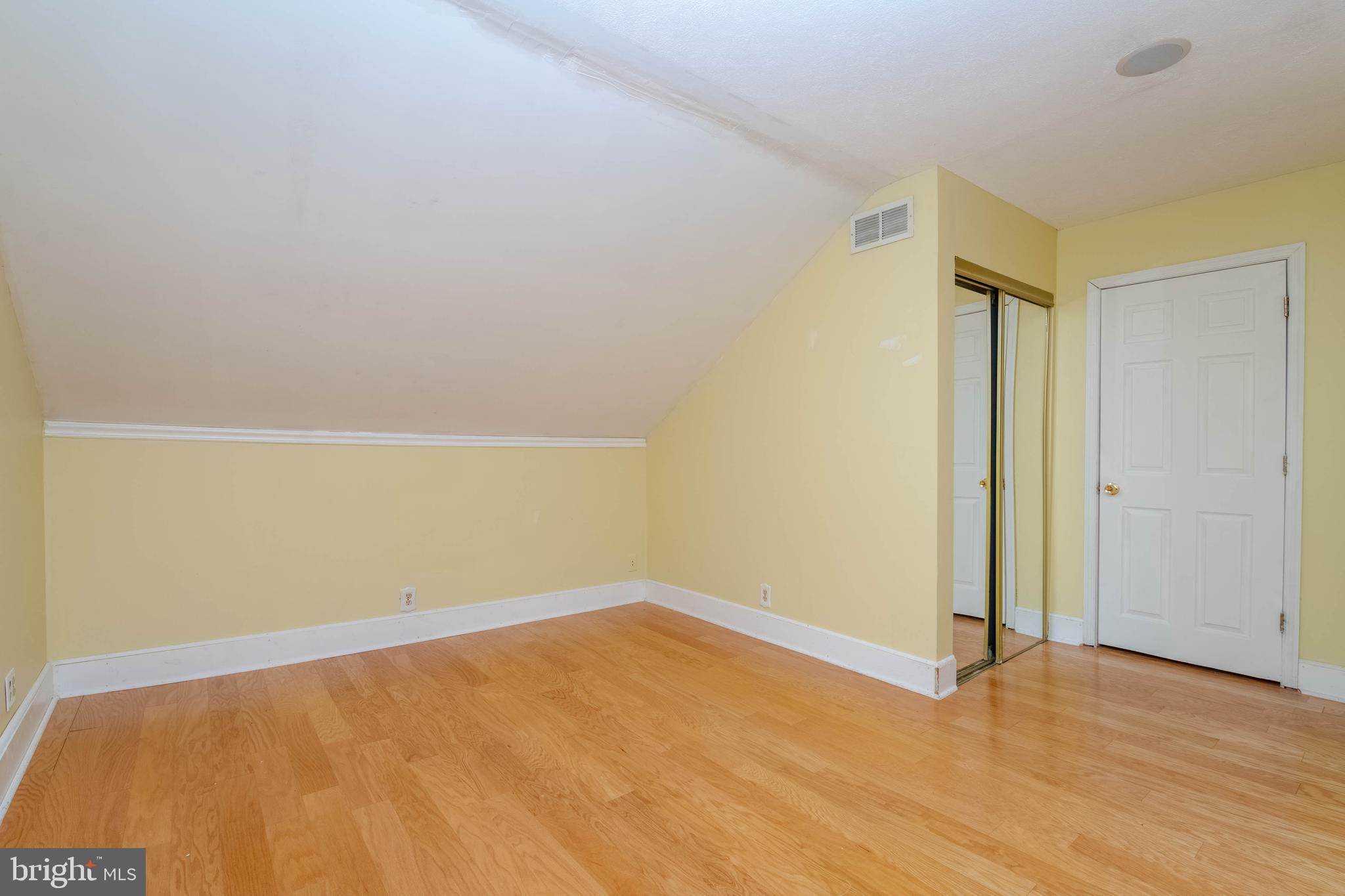 ABERDEEN HILLS - Residential