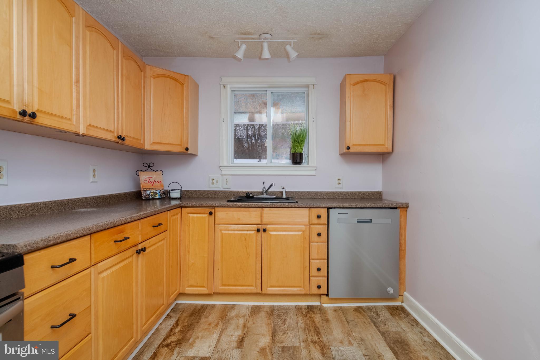 ABERDEEN HILLS - Residential