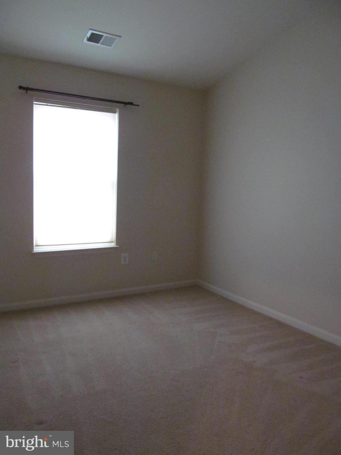 KINGSTOWNE - Residential Lease