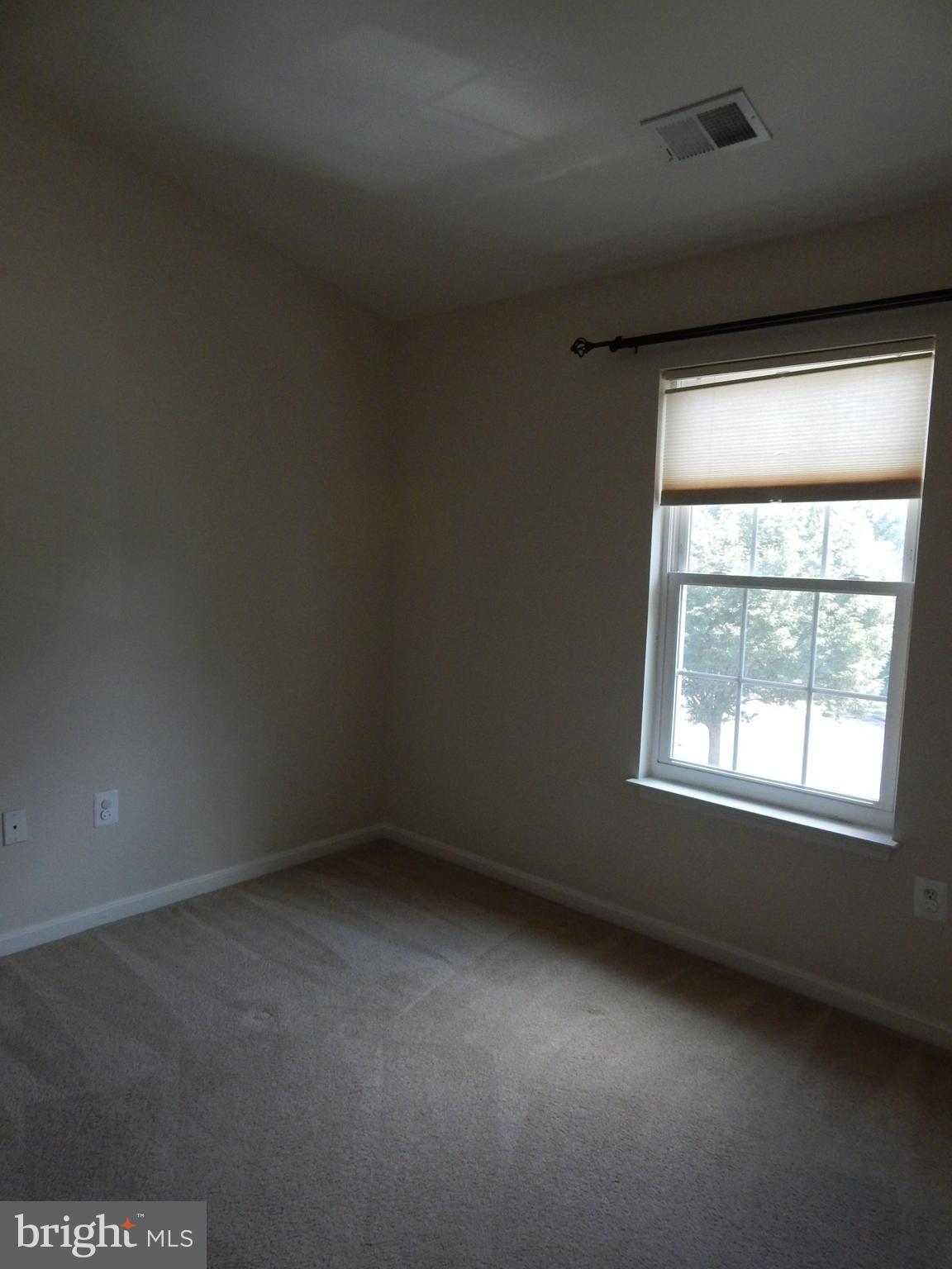 KINGSTOWNE - Residential Lease