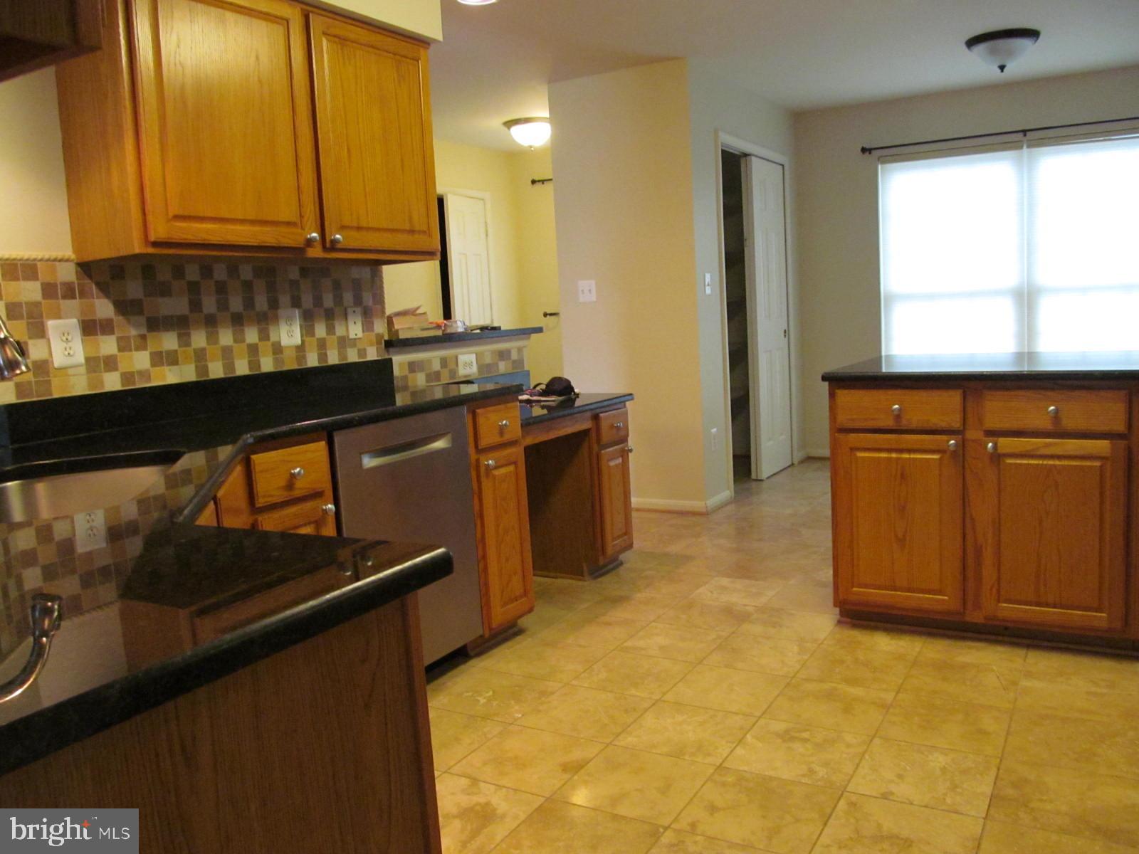 KINGSTOWNE - Residential Lease