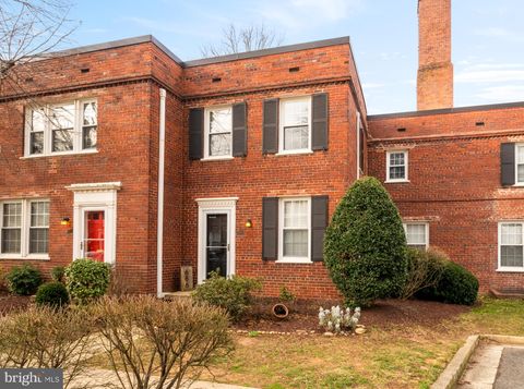 2600 16TH STREET S 686 ARLINGTON VA 22204