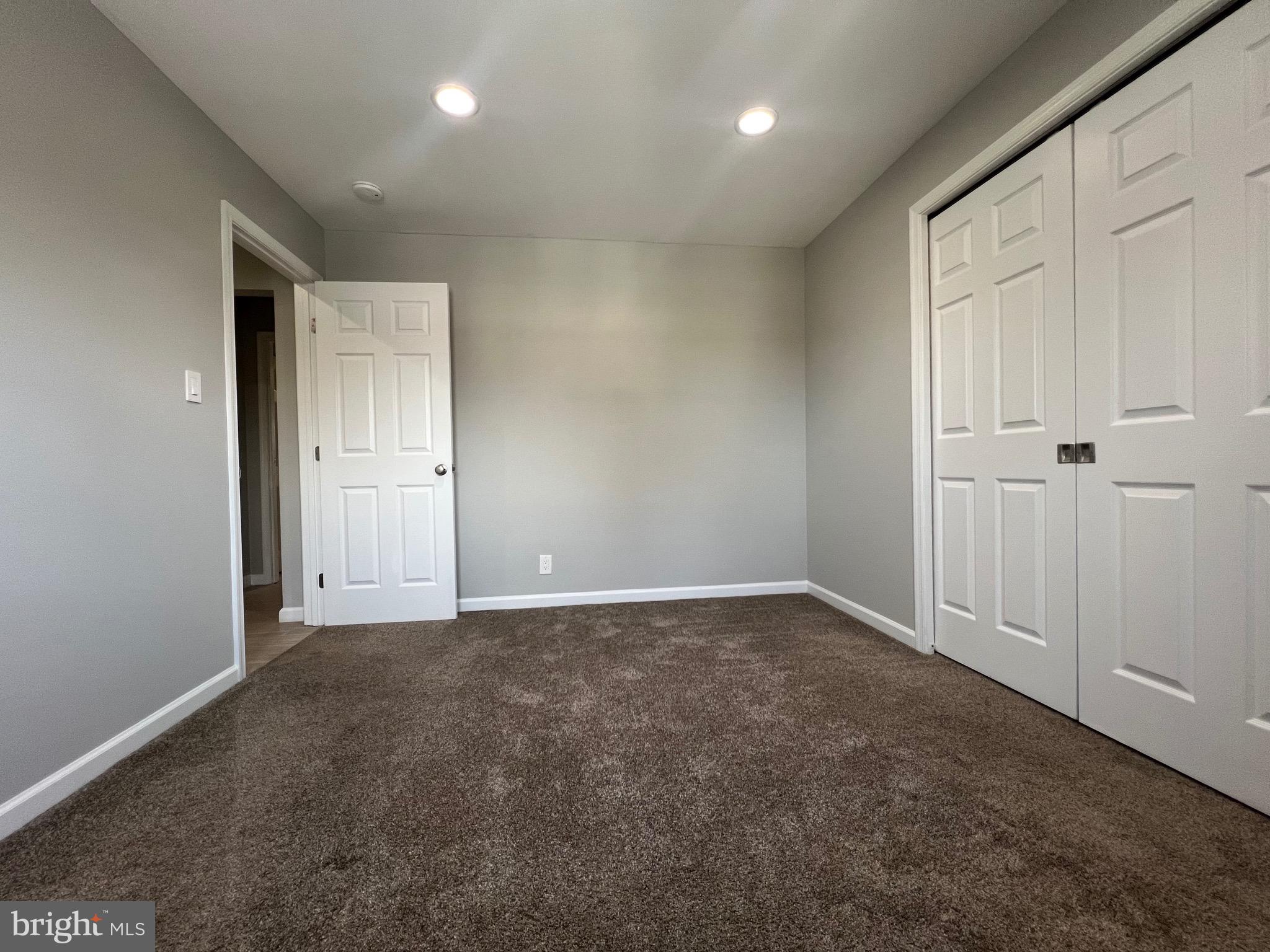 PEMBROOKE - Residential