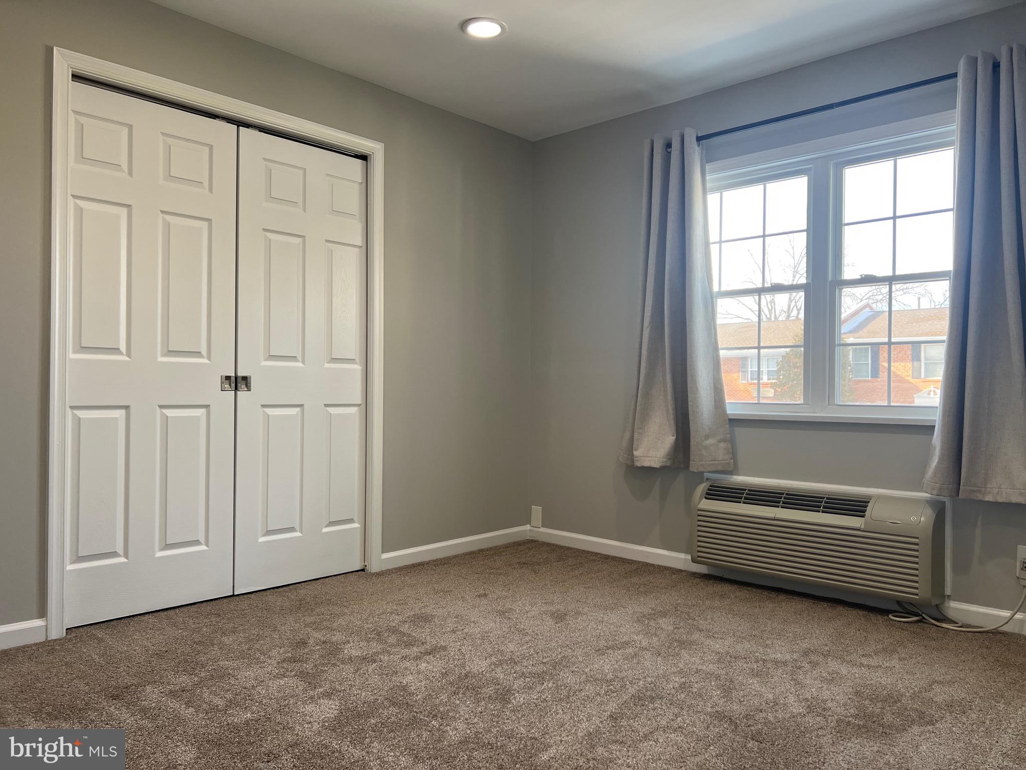 PEMBROOKE - Residential