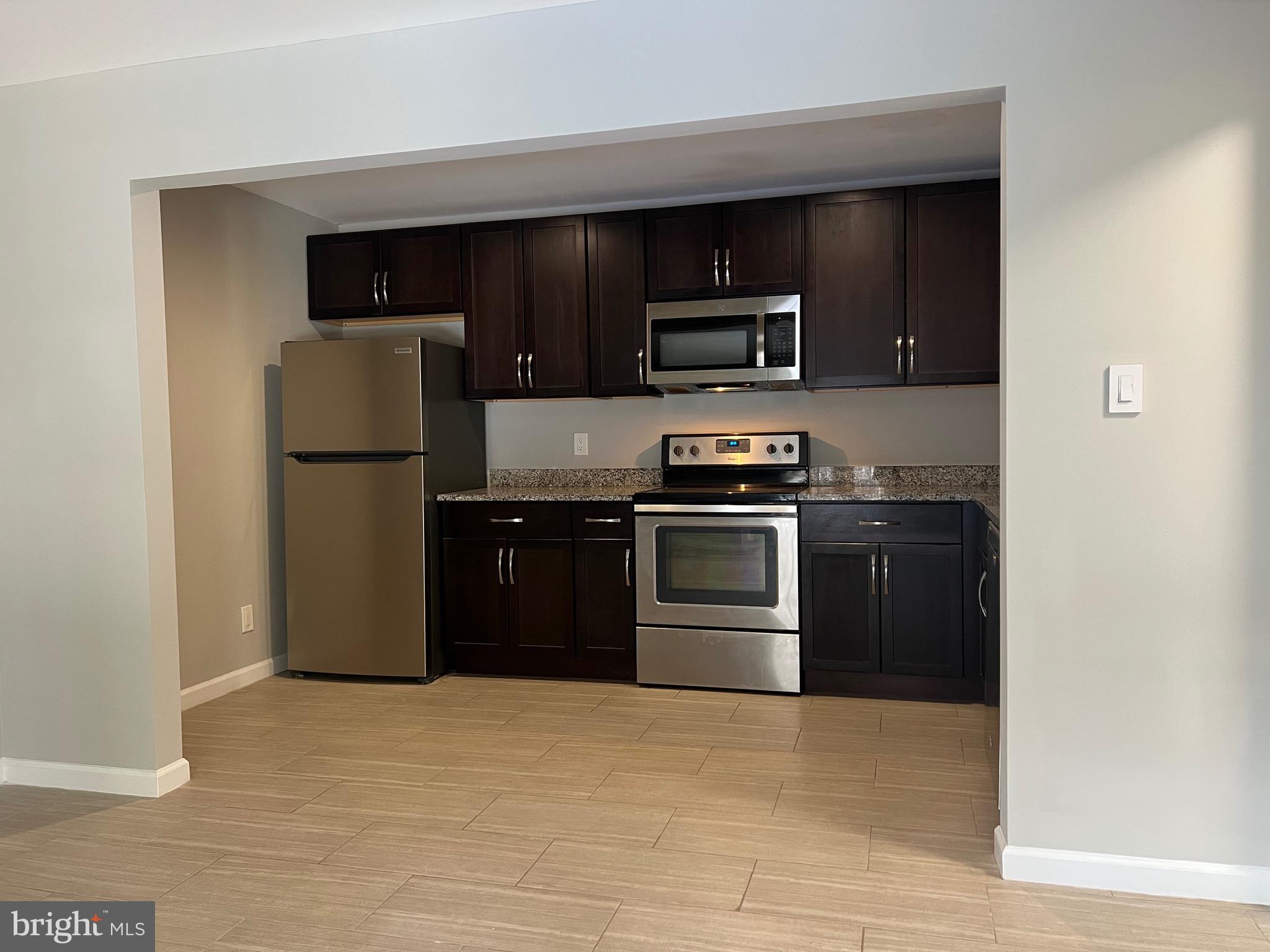 PEMBROOKE - Residential