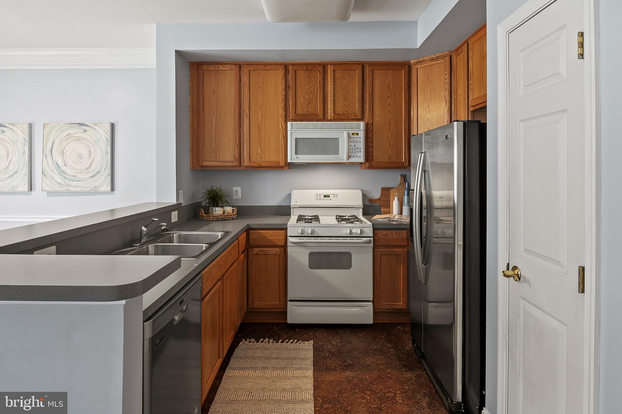 ENCLAVE AT ELLICOTT HILLS - Residential