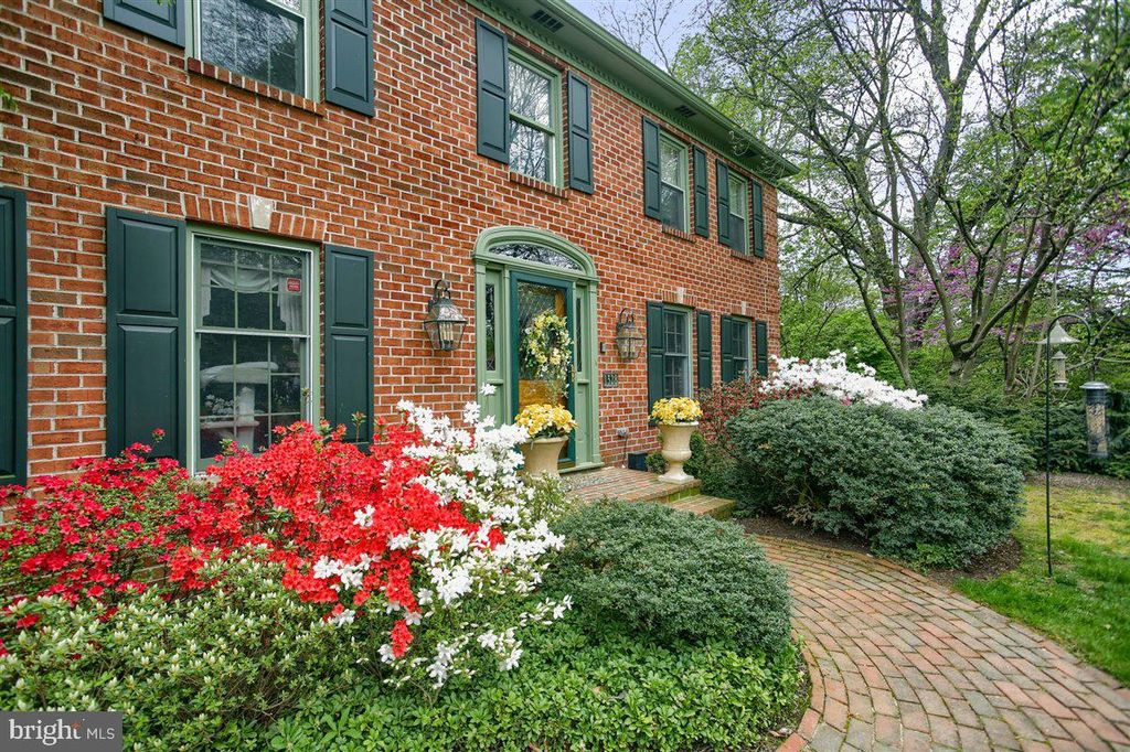 Photo of 1328 VALLEY RD, LANCASTER, PA 17603 (MLS # PALA2029650)