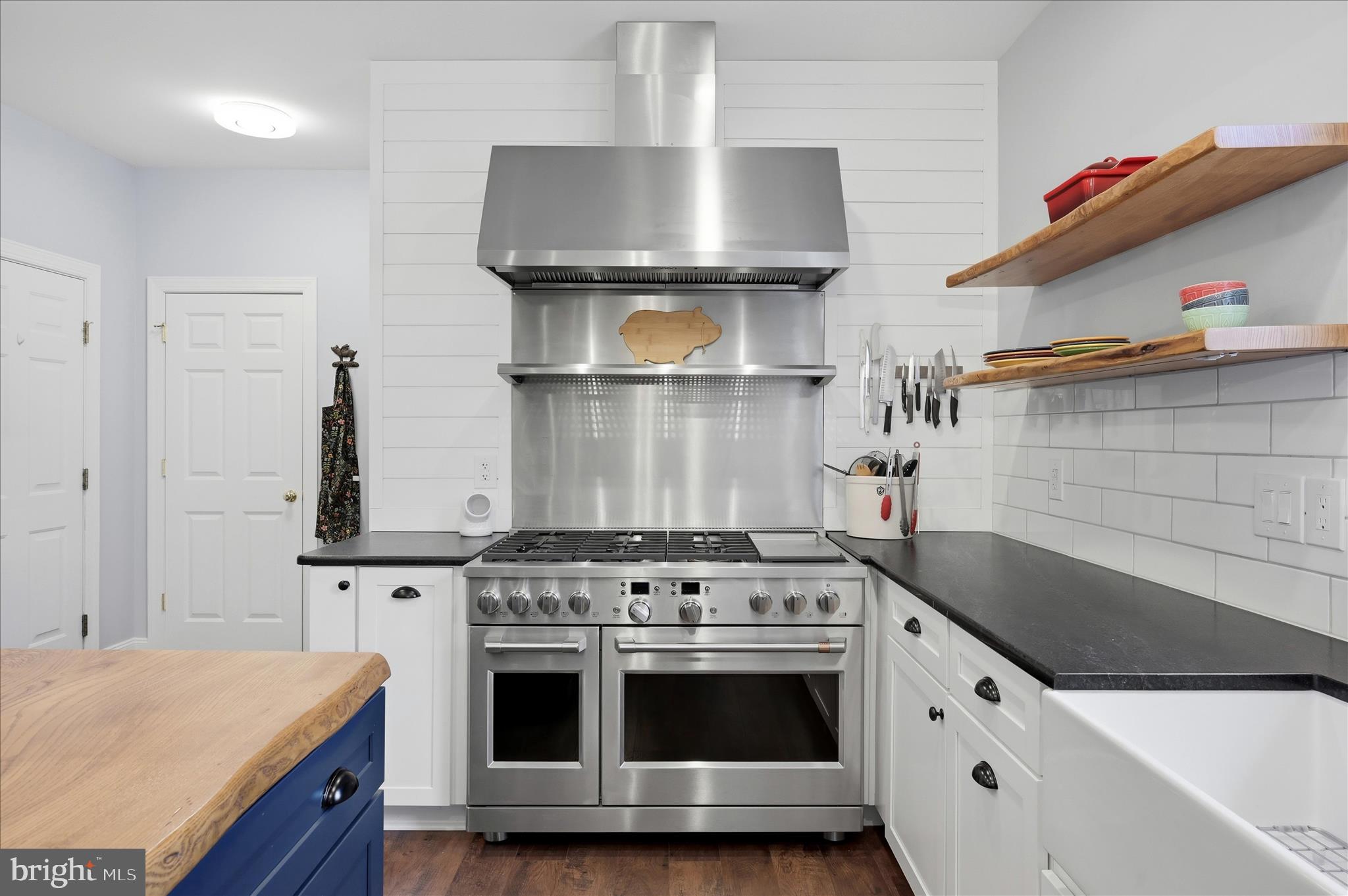 HERMITAGE - Residential