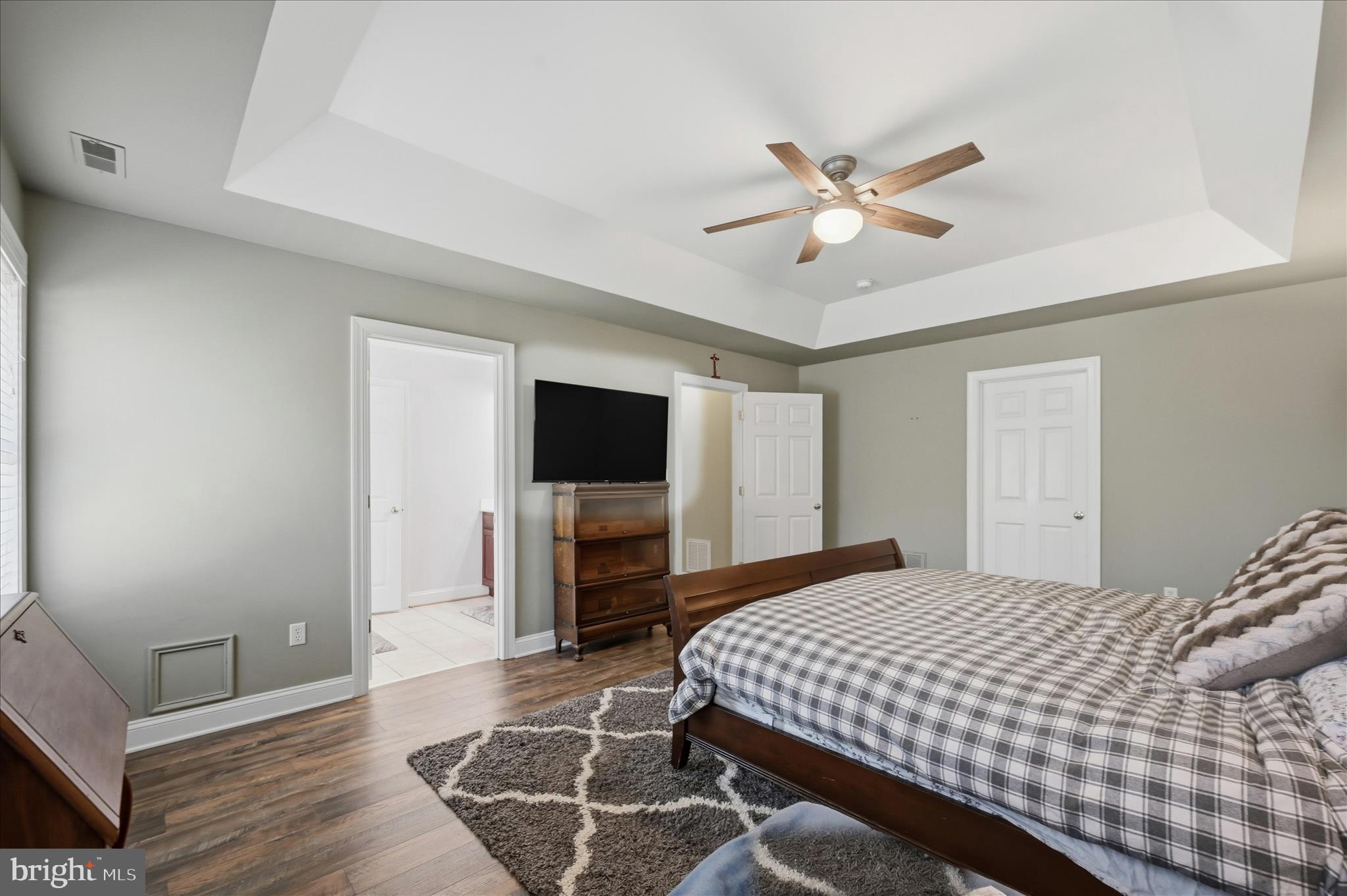 HERMITAGE - Residential