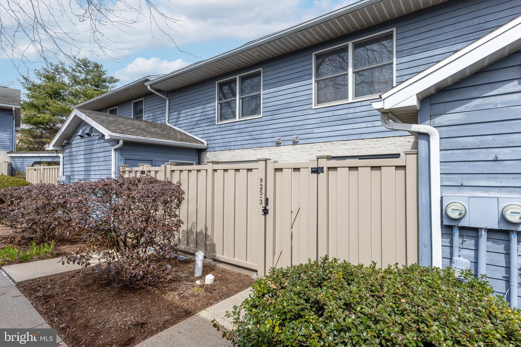 SHAMROCK TOWNHOMES - Residential