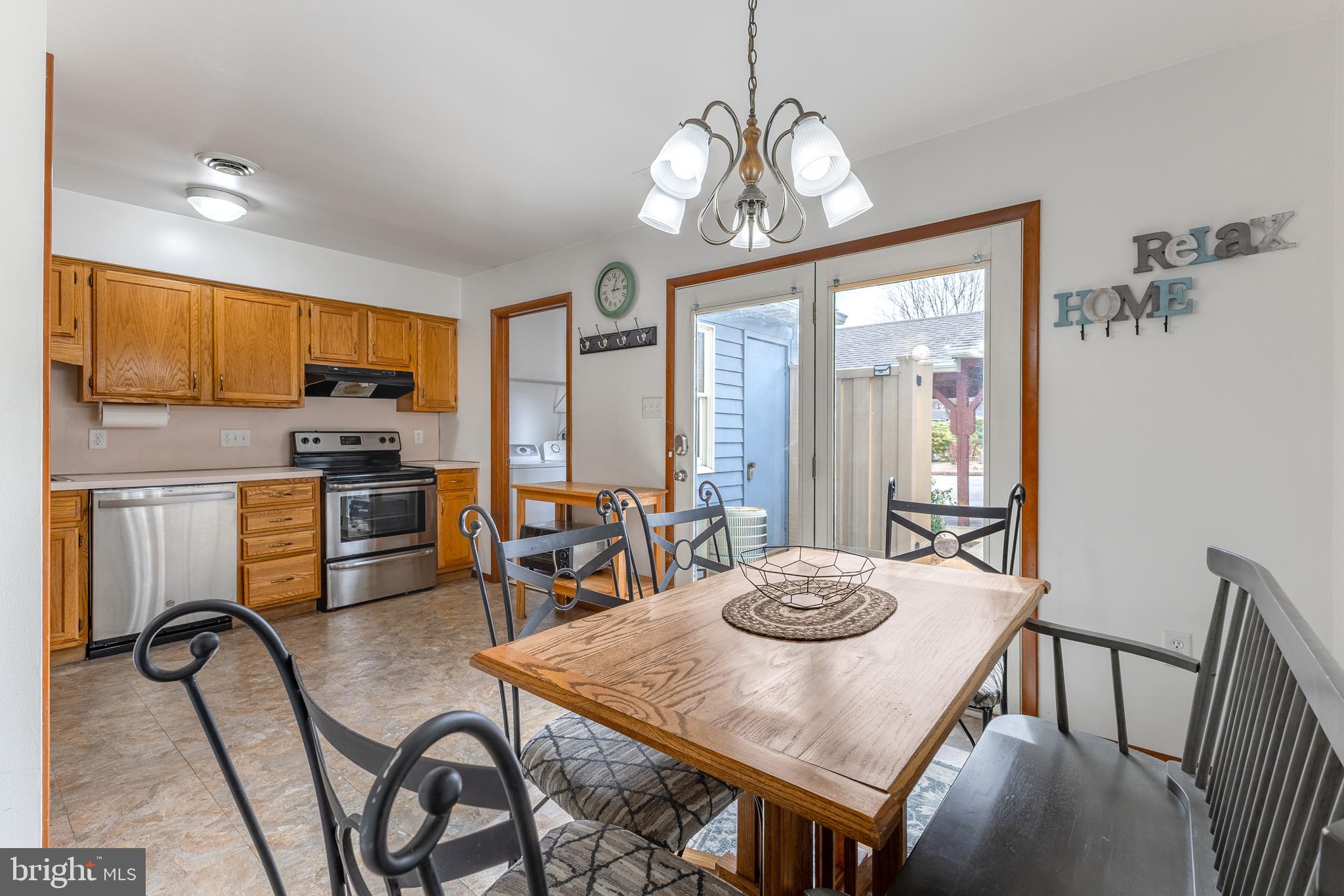 SHAMROCK TOWNHOMES - Residential