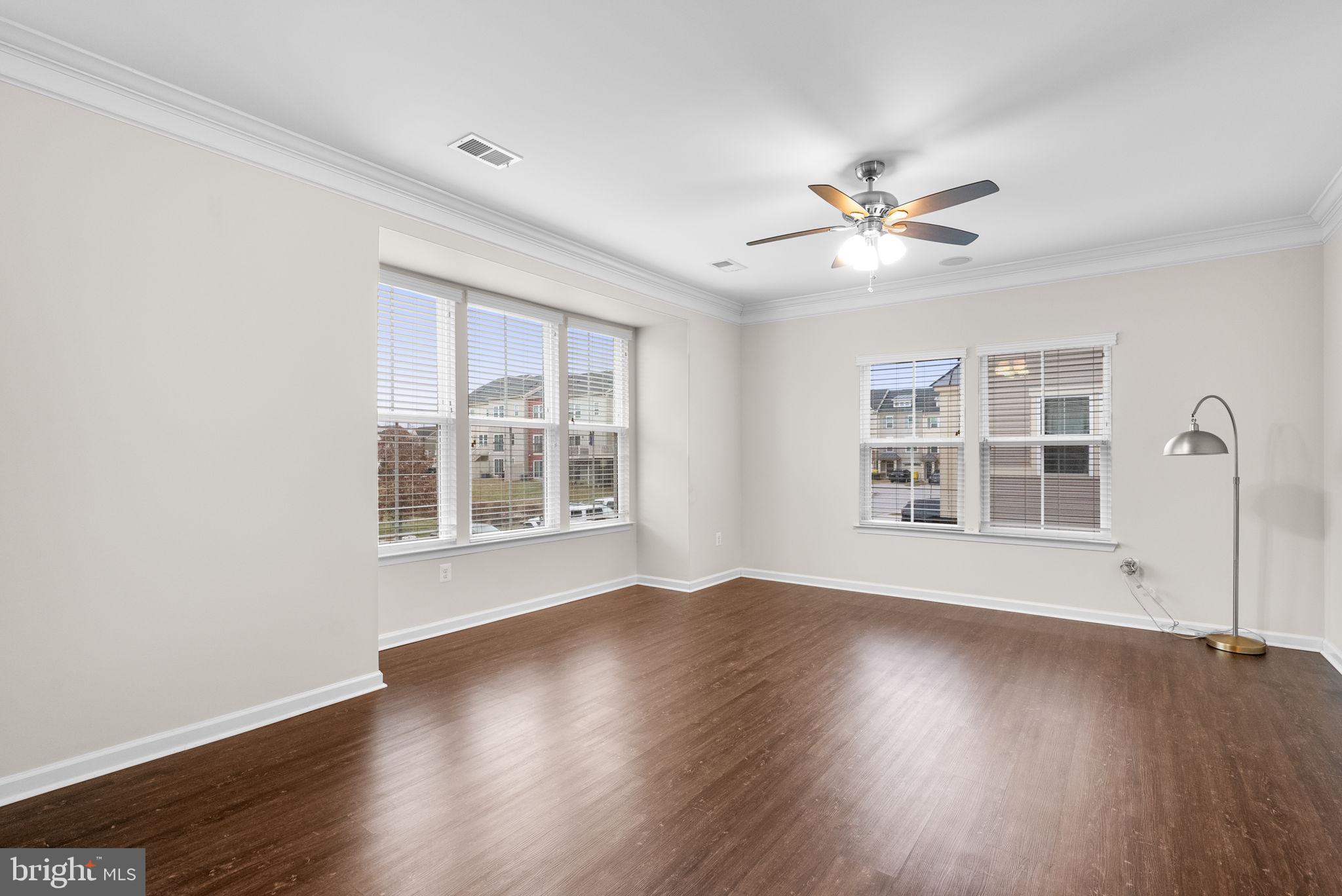 8286 HICKORY HOLLOW DRIVE