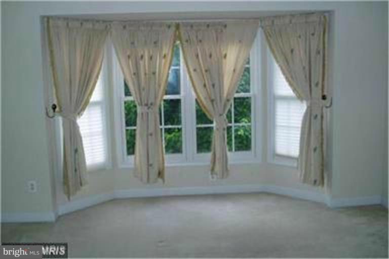 TYSONS VILLAGE - Residential Lease