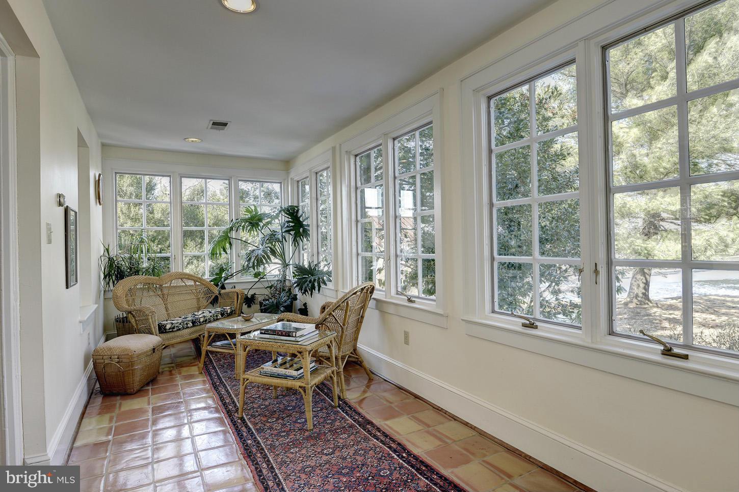 SPRING MEADOWS - Residential