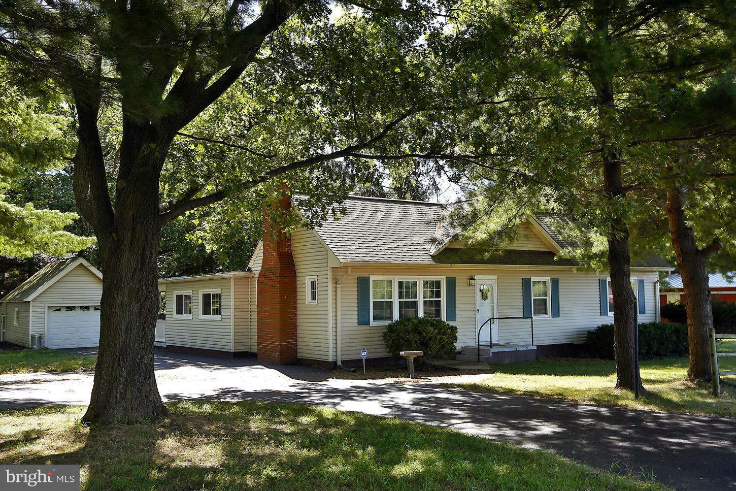 SPRING MEADOWS - Residential