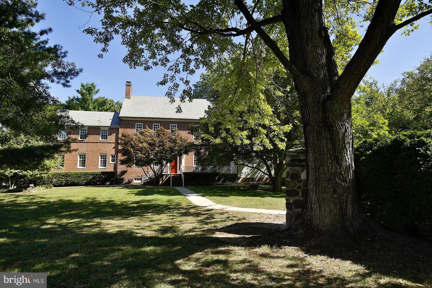 SPRING MEADOWS - Residential