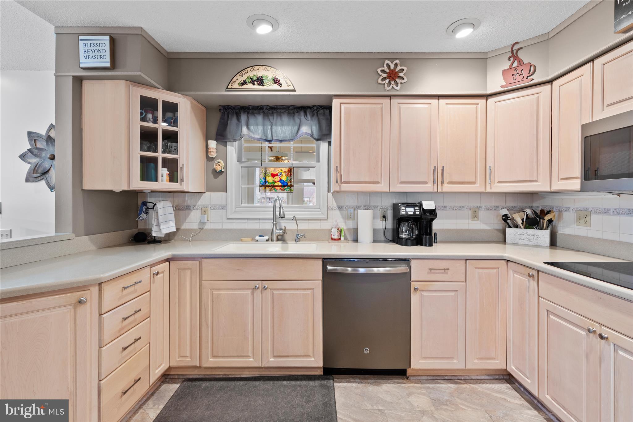 DOGWOOD ESTATES - Residential