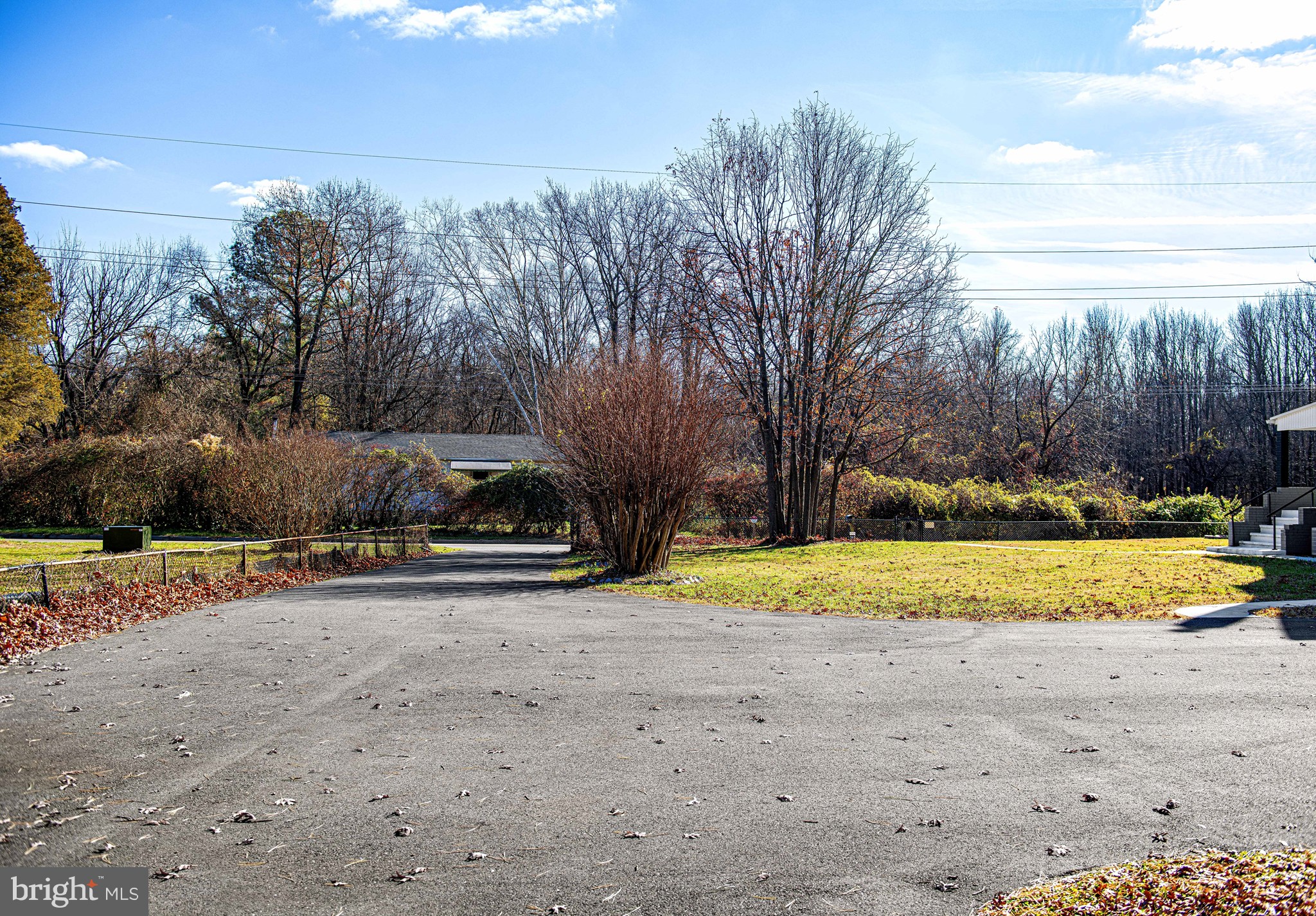 MIDDLE RIVER - Residential