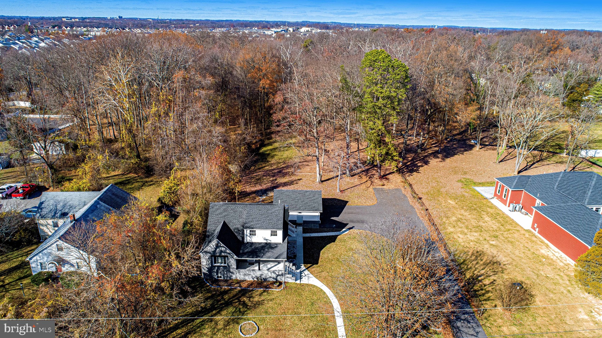 MIDDLE RIVER - Residential